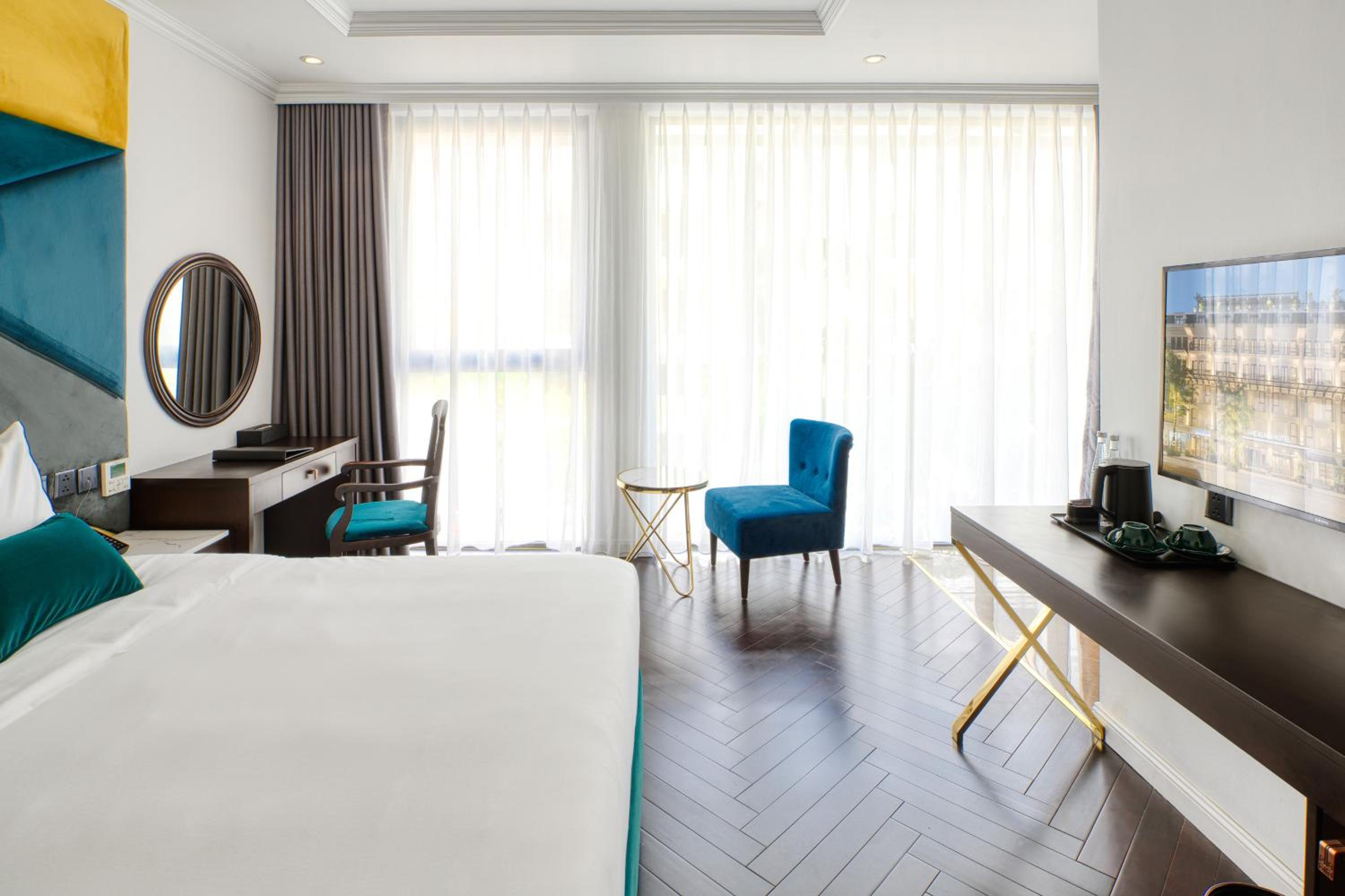 Superior King Room - Photo 2