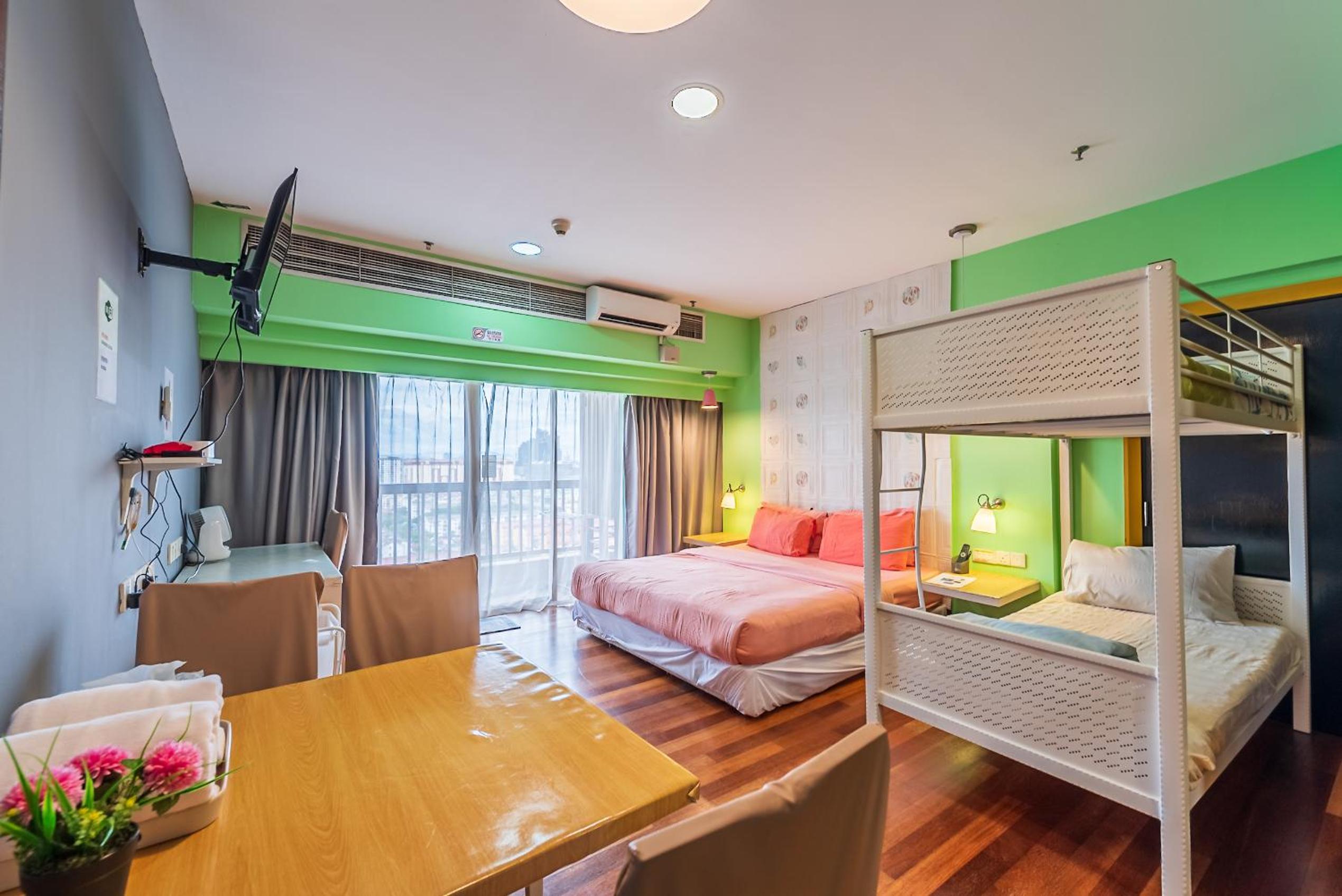 Studio Apartment - Photo 9
