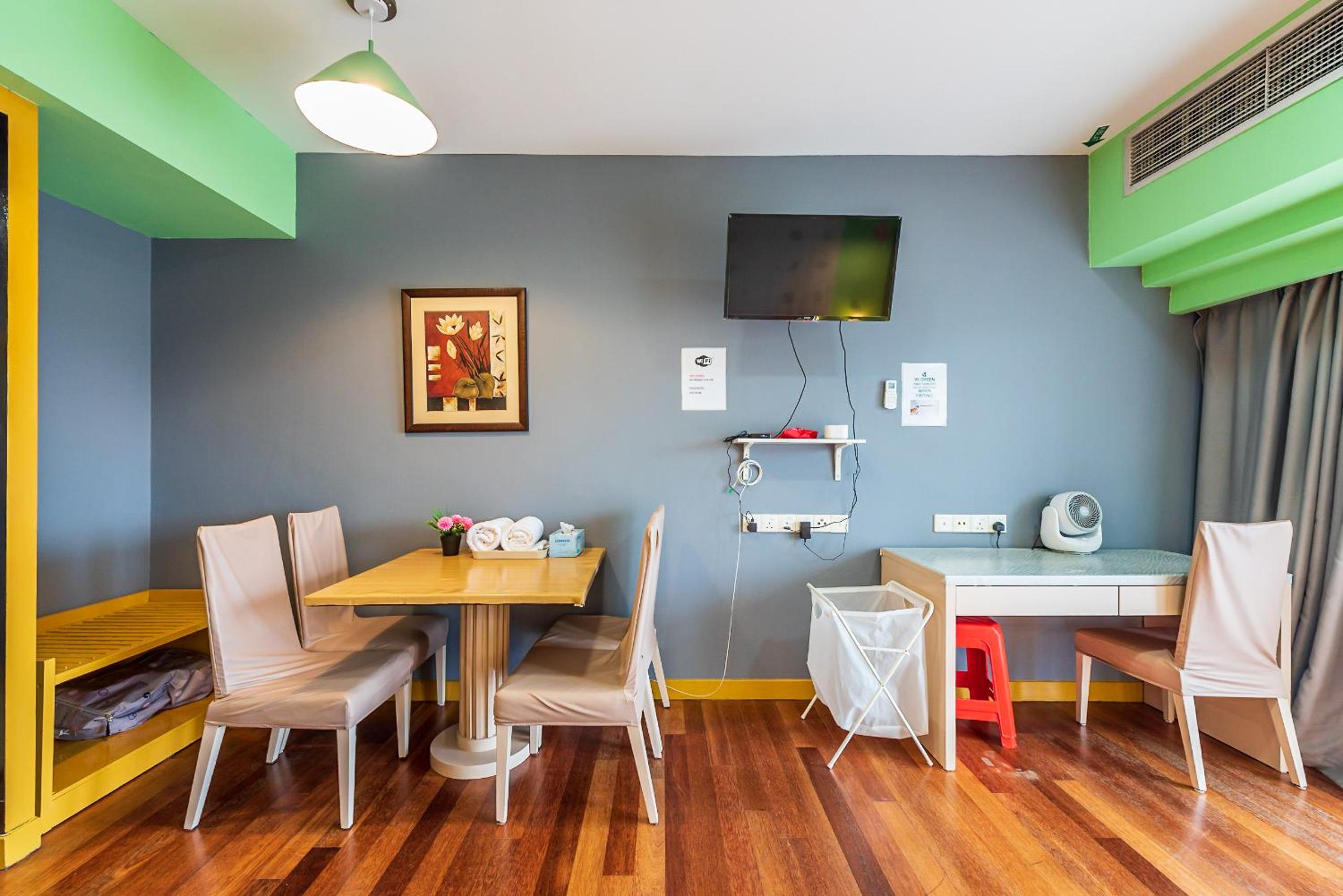Studio Apartment - Photo 12