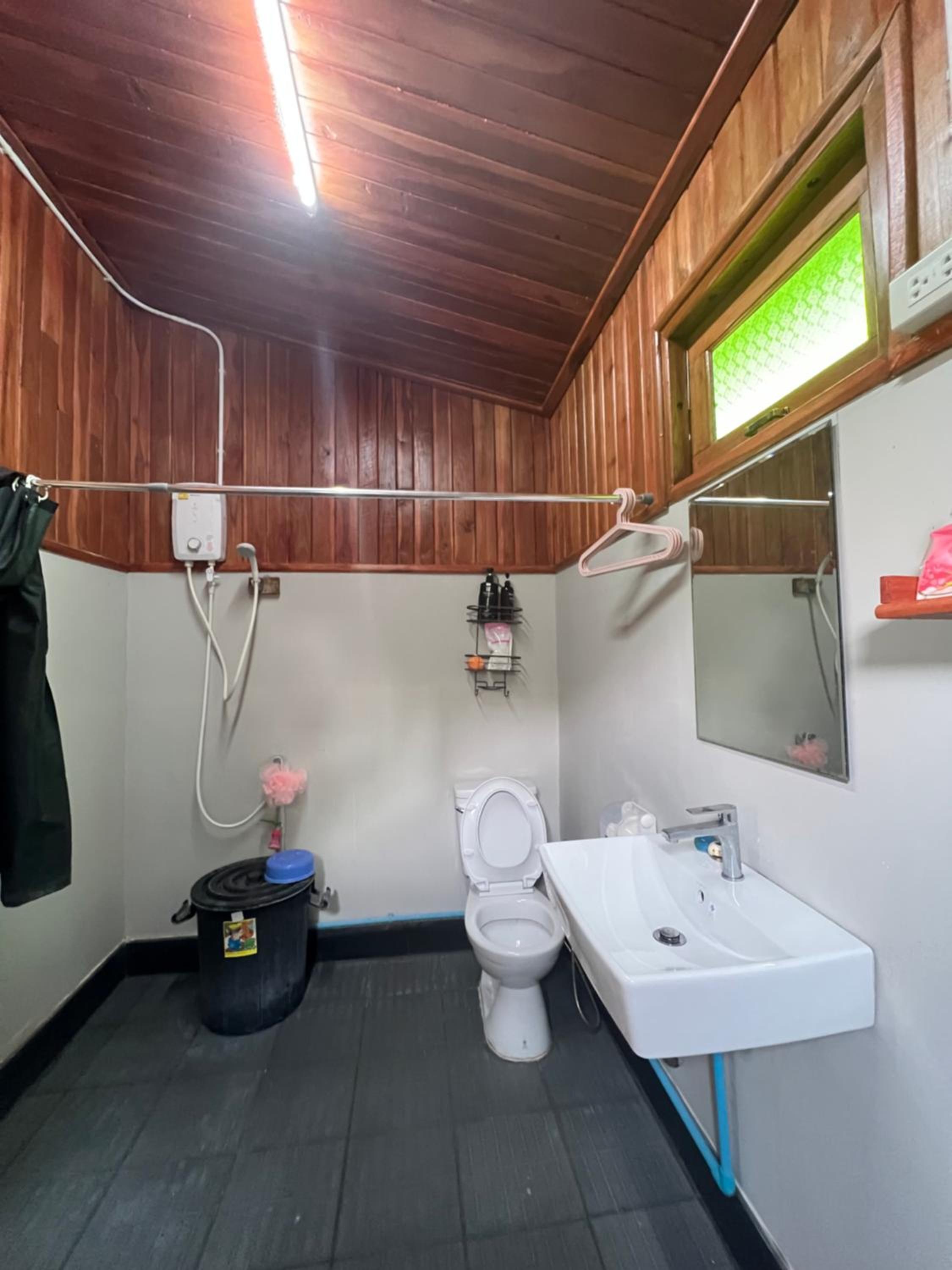 Small Double Room - Photo 103