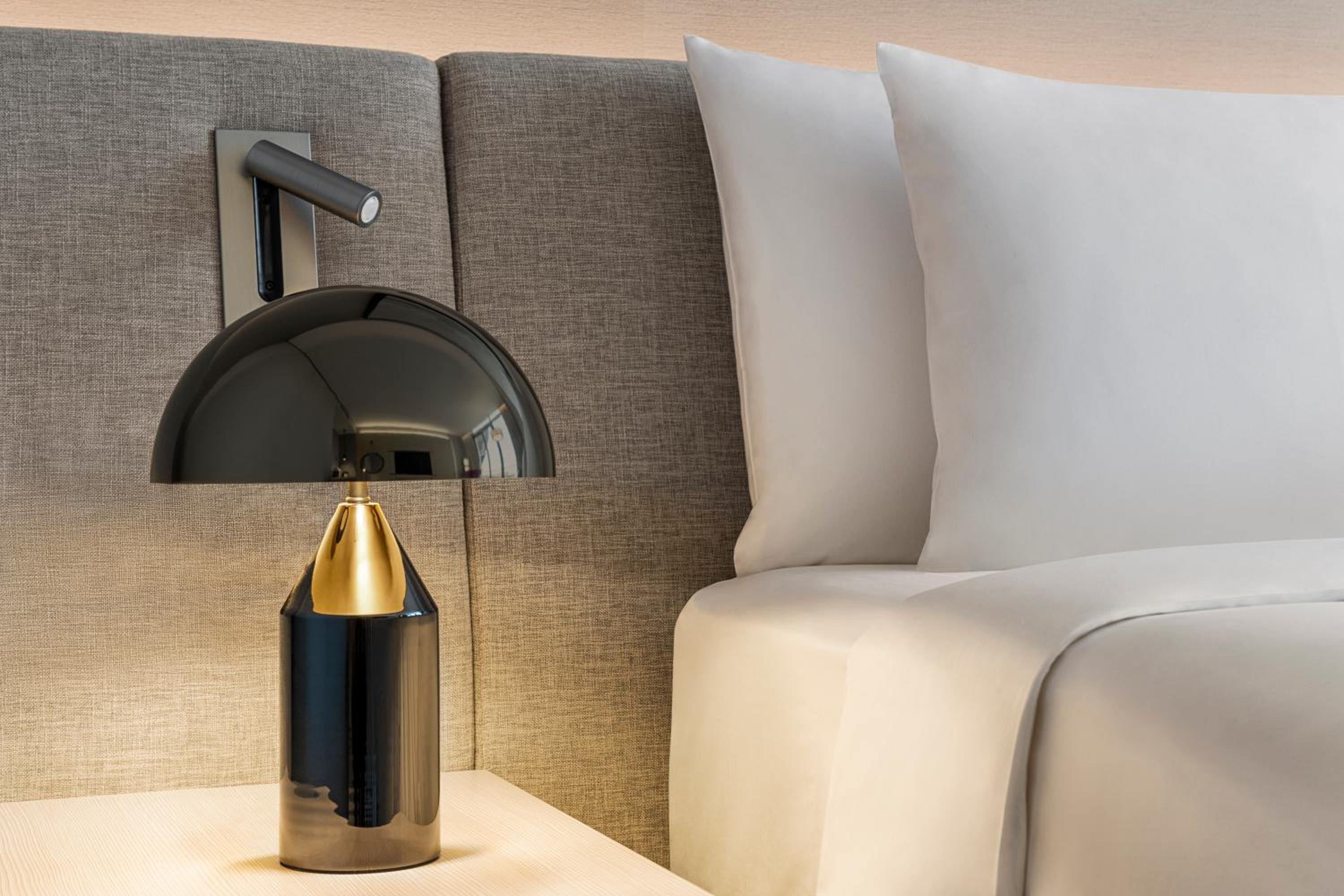 Junior Suite - Lounge Access - Photo 15