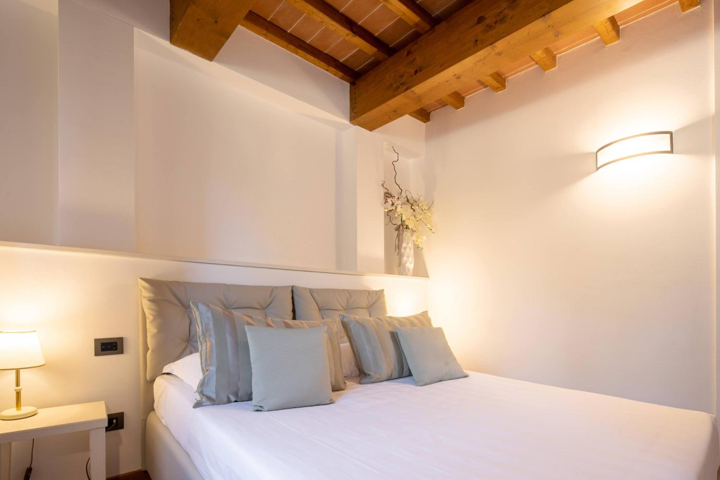 Villa photo 1