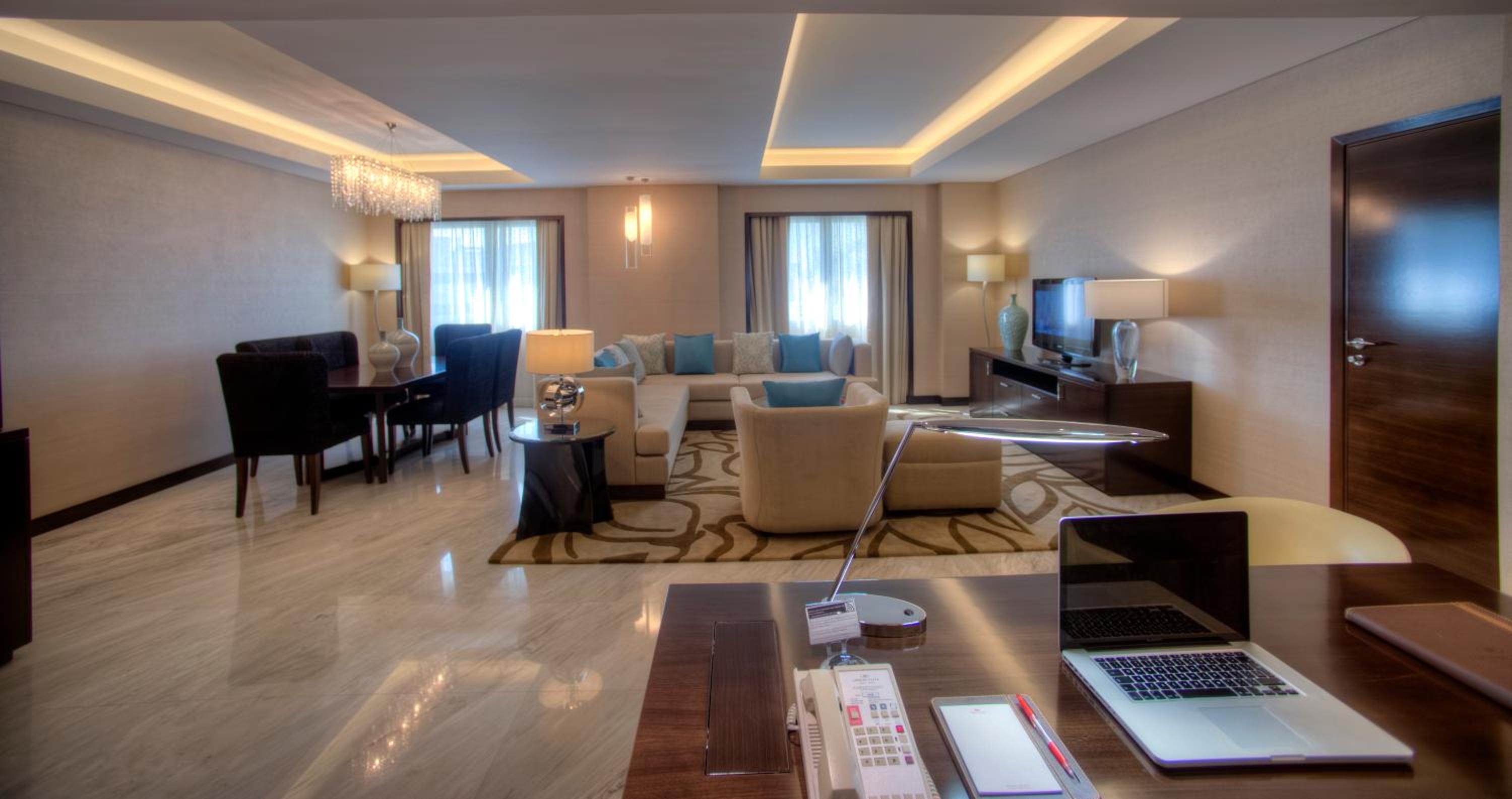 Presidential King Suite - Smoking photo 3