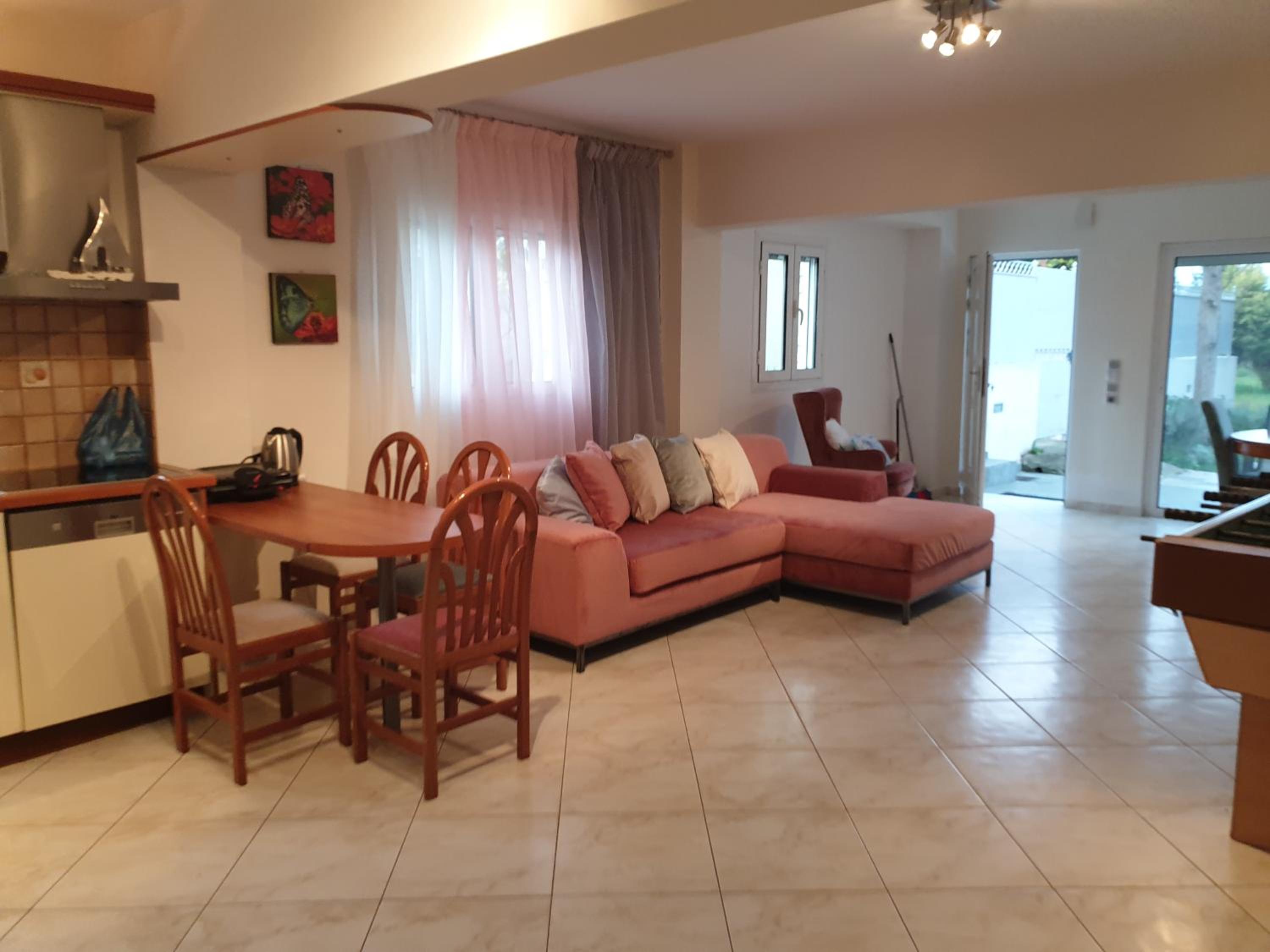 Two-Bedroom House - Photo 31