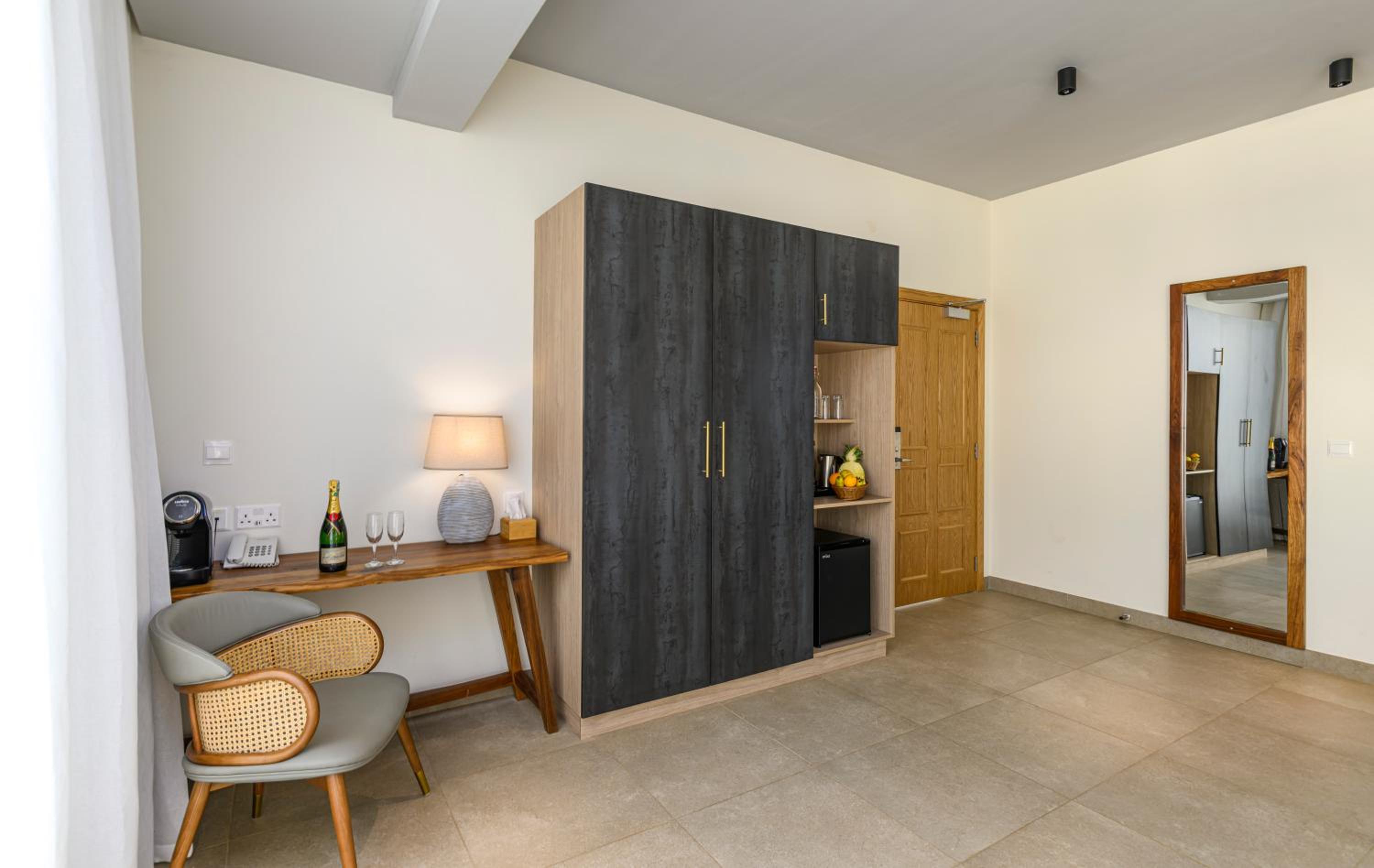 Superior Double or Twin Room with Garden View - Photo 5