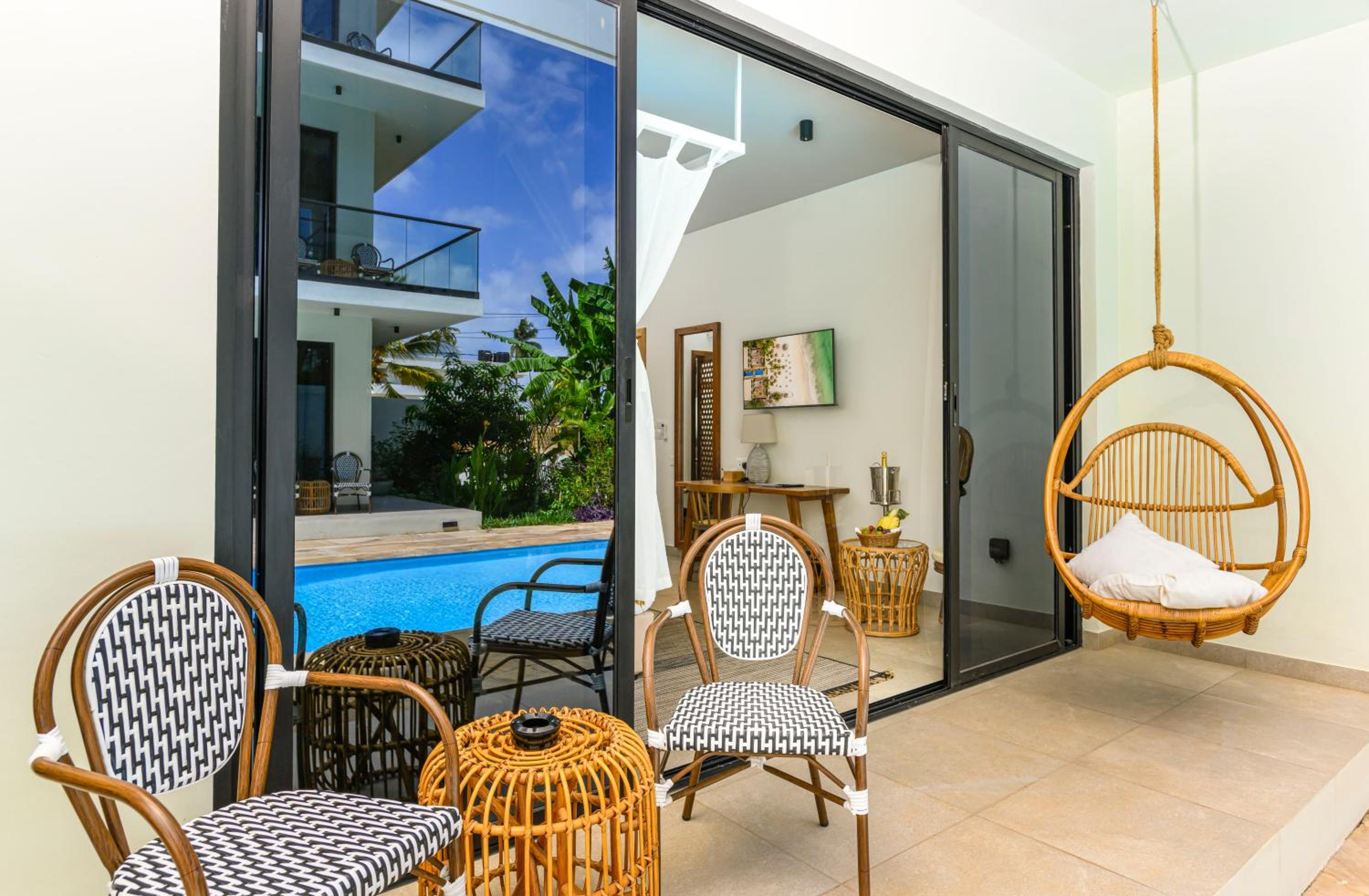 Superior Double or Twin Room with Garden View - Photo 10