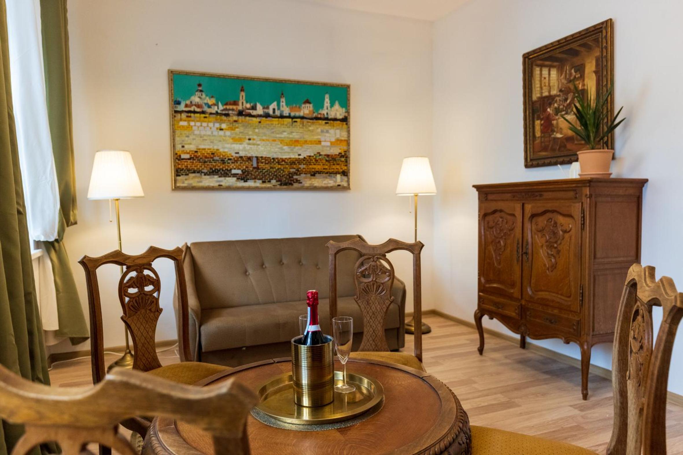 Apartment - Photo 3