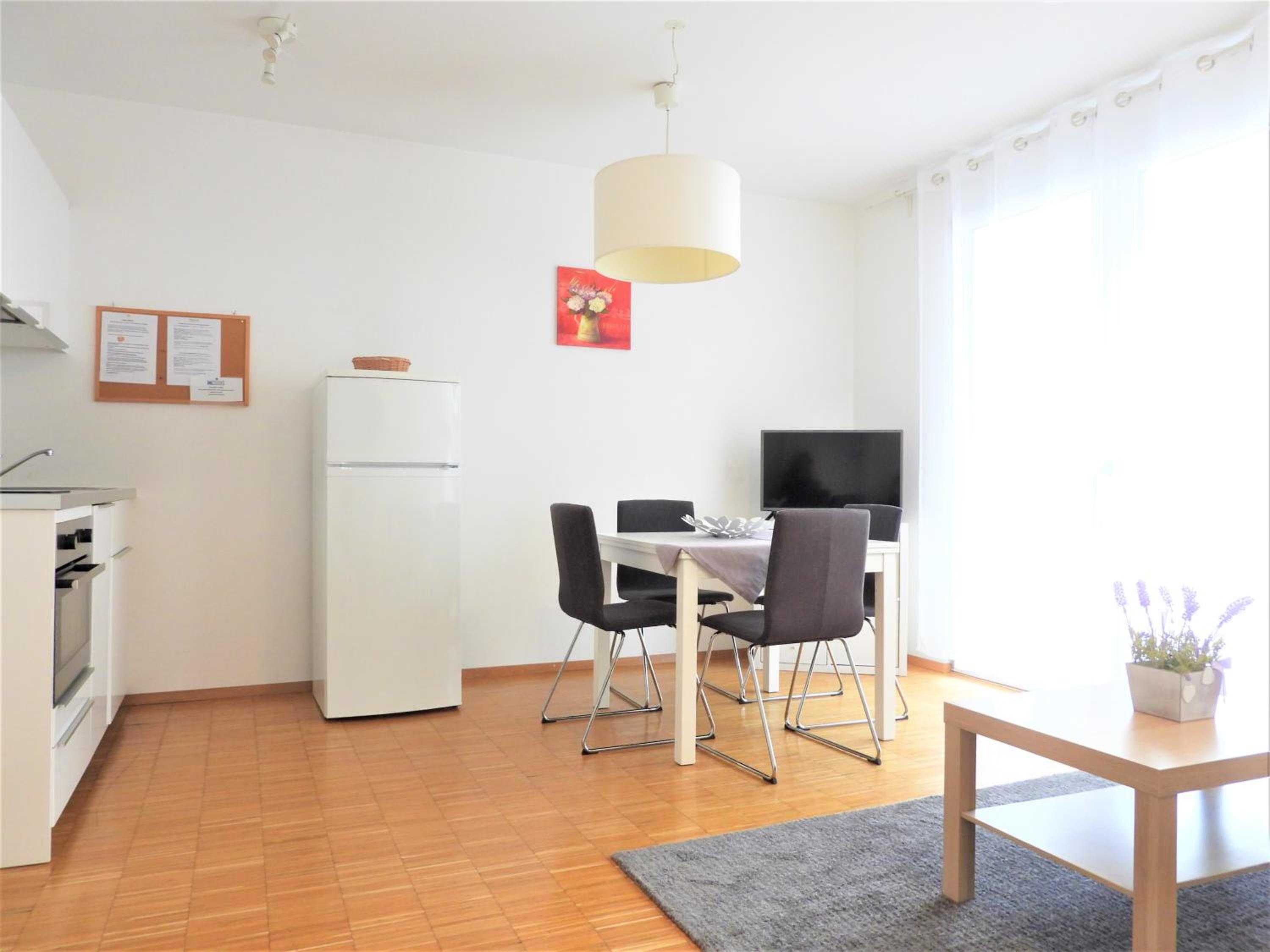 One-Bedroom Apartment photo 3