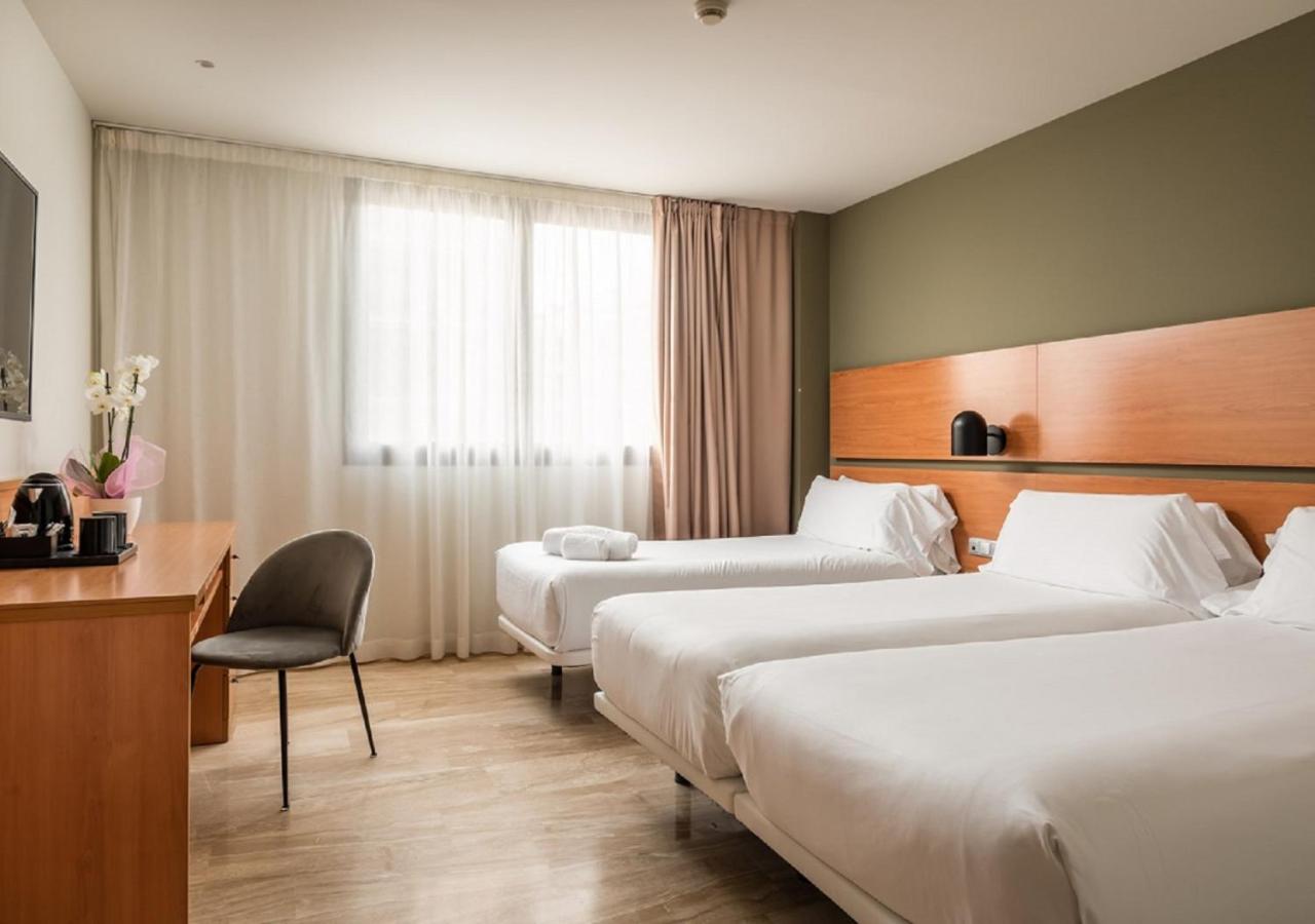 Triple Room - Photo 1