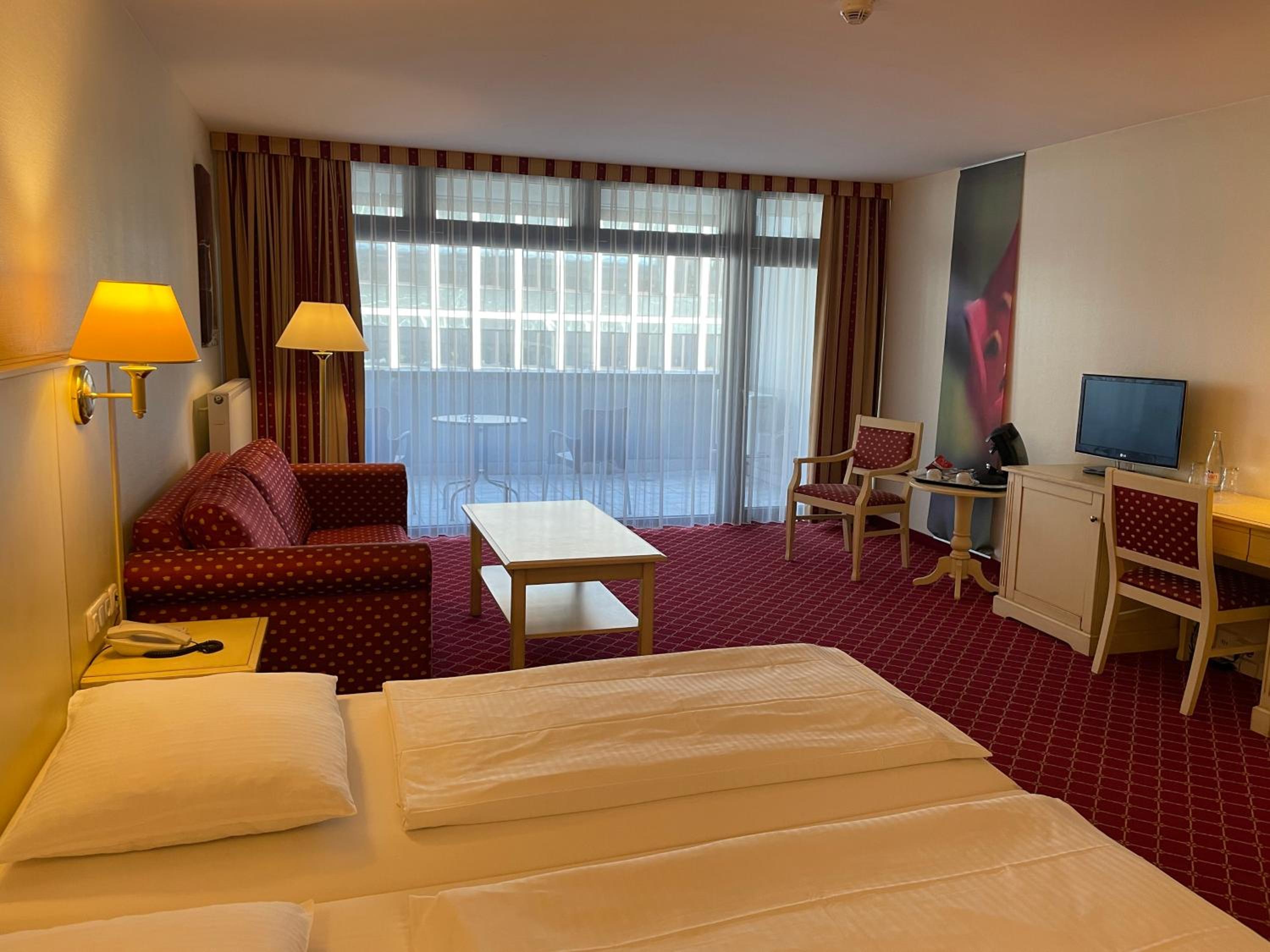 Large Double or Twin Room