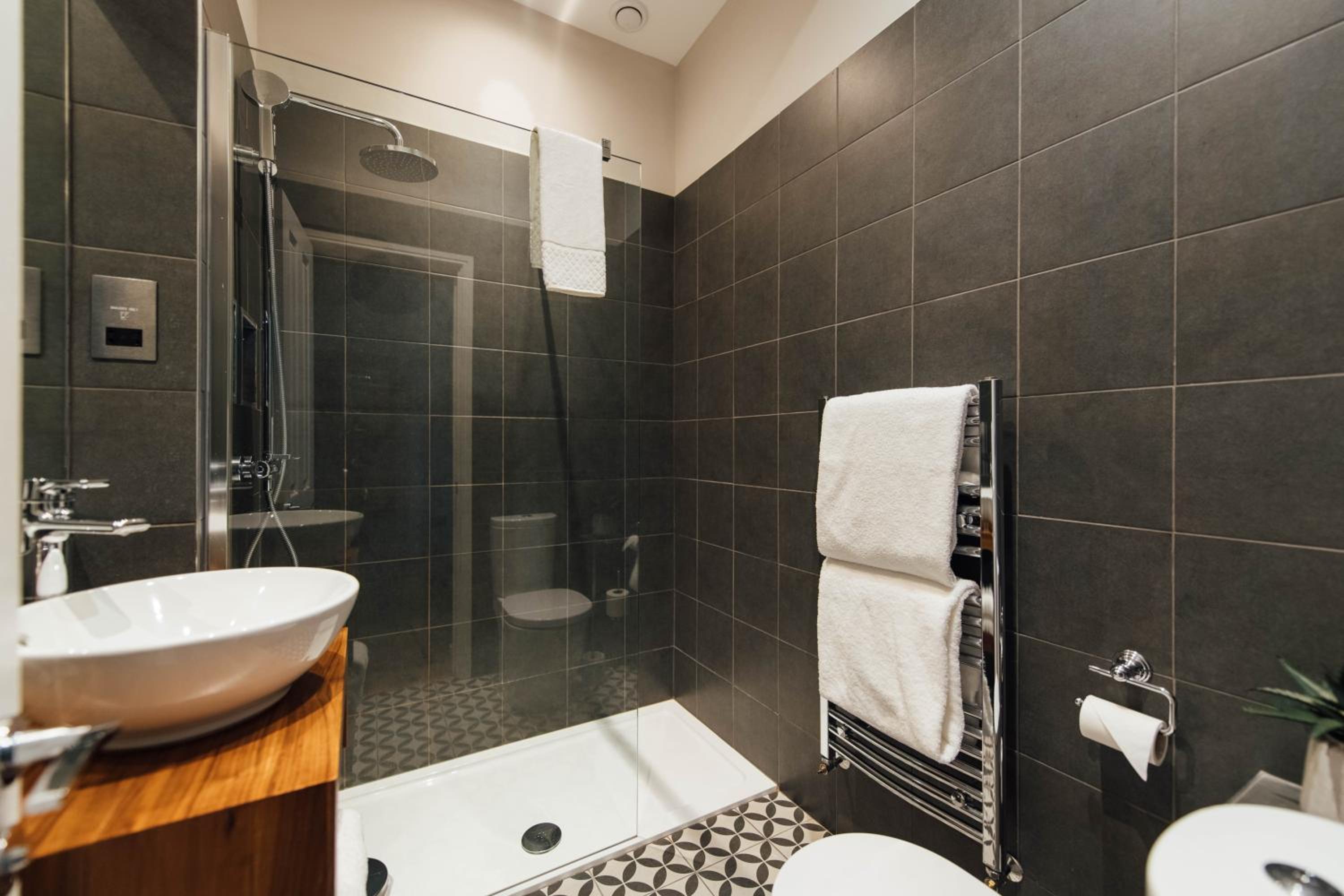 Deluxe Double or Twin Room photo 3