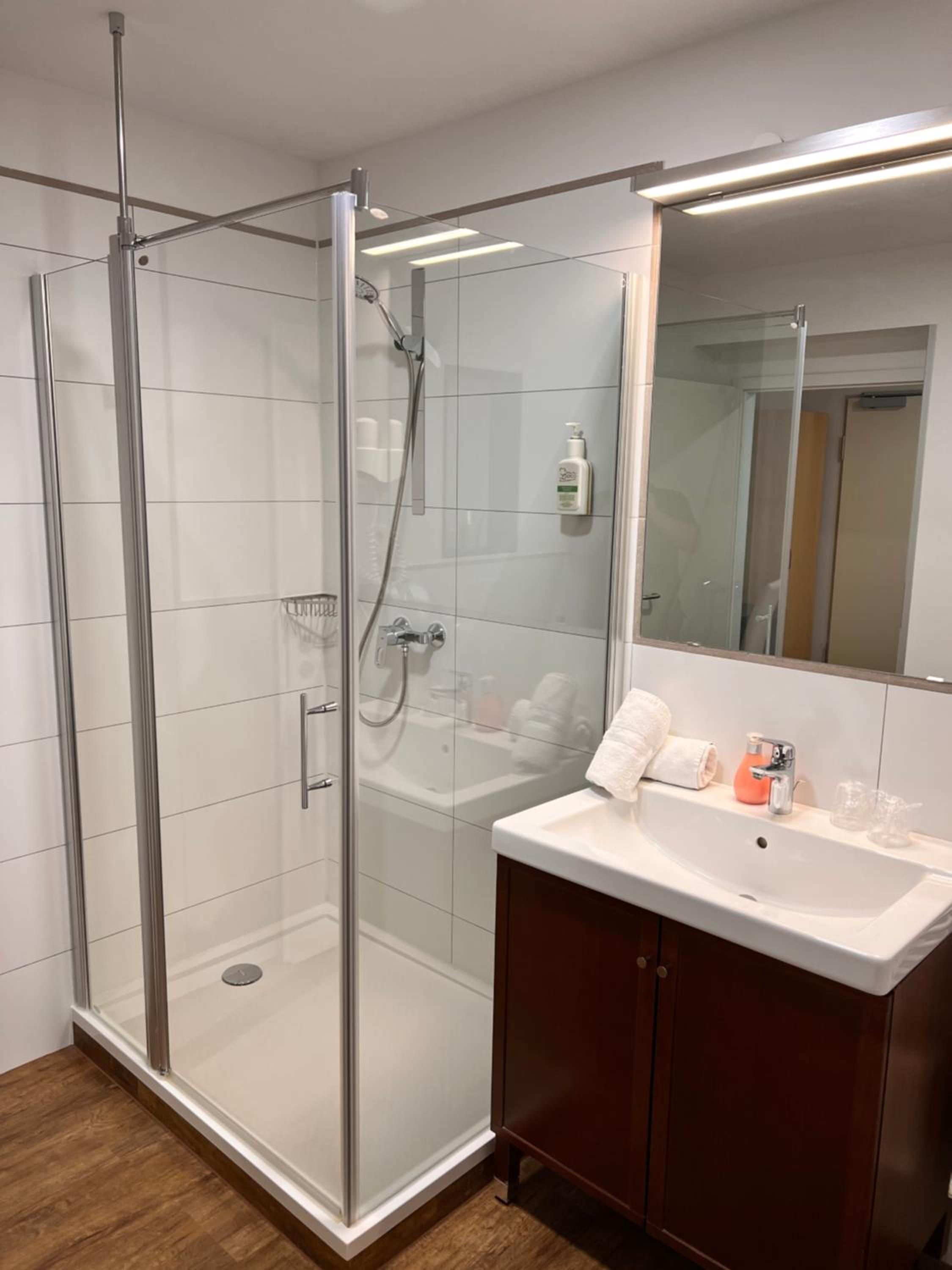 Double Room - Photo 10