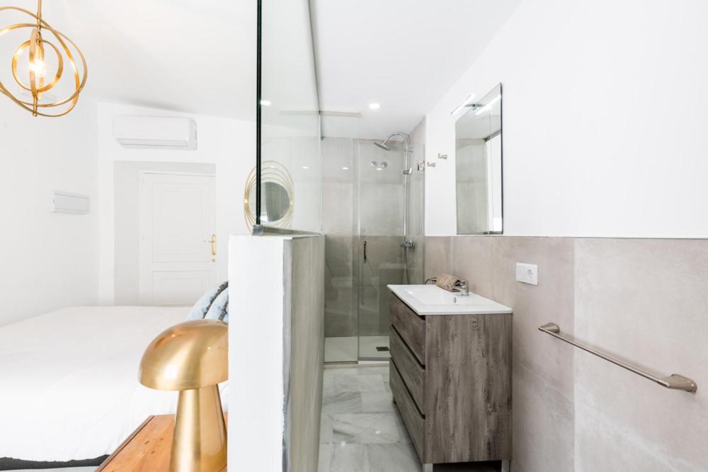 Double Room - Photo 31