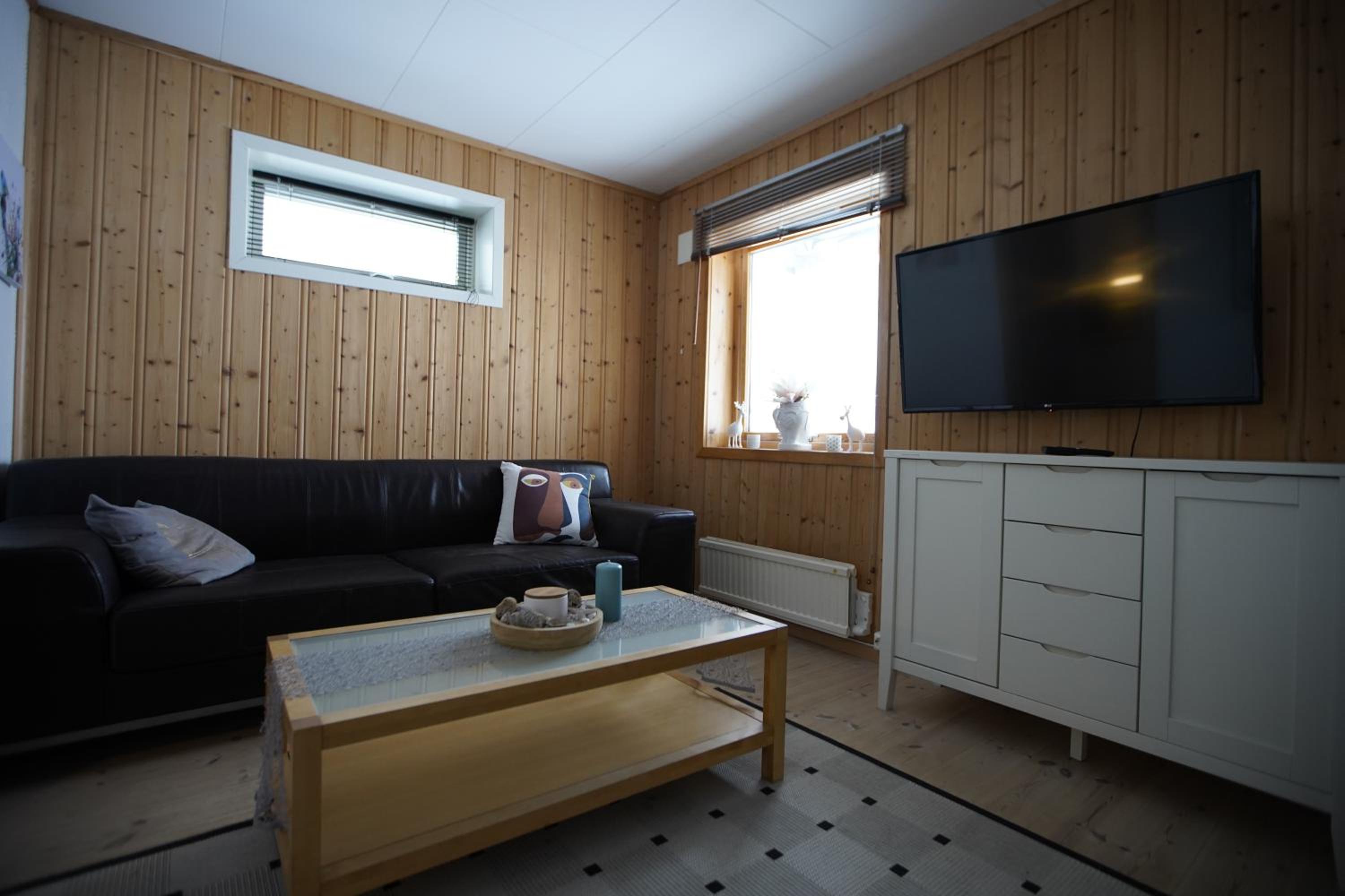 One-Bedroom Apartment photo 2