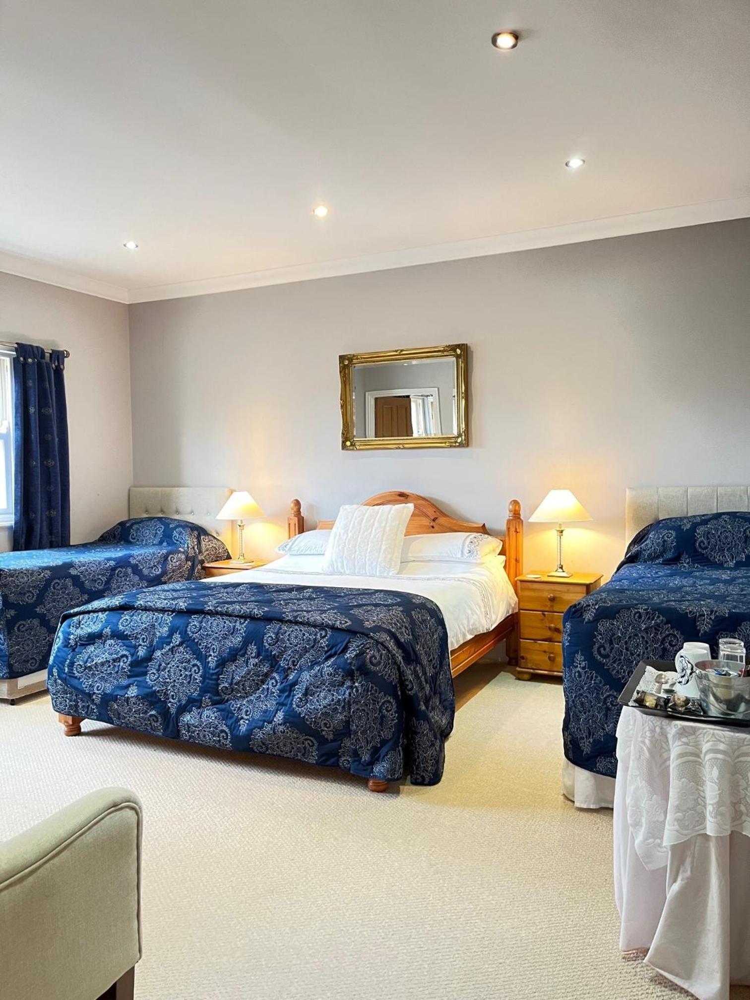 Standard King Room - Photo 1