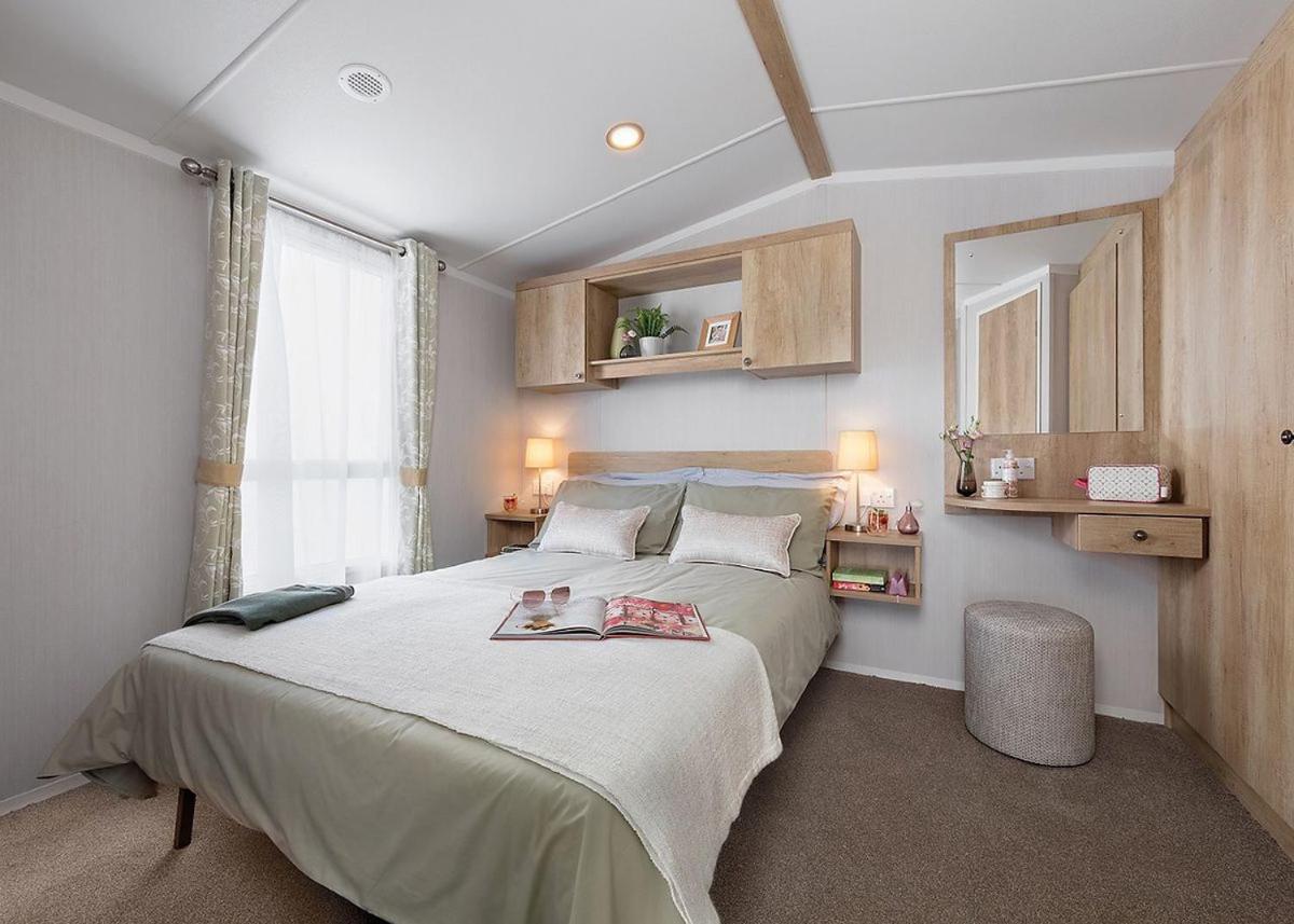 Mobile Home 8