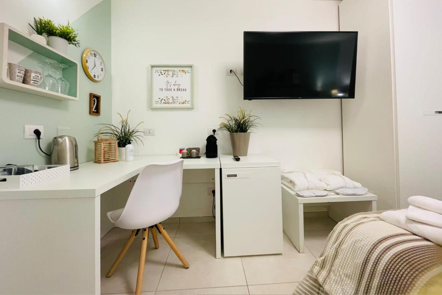 Double Room - Photo 3