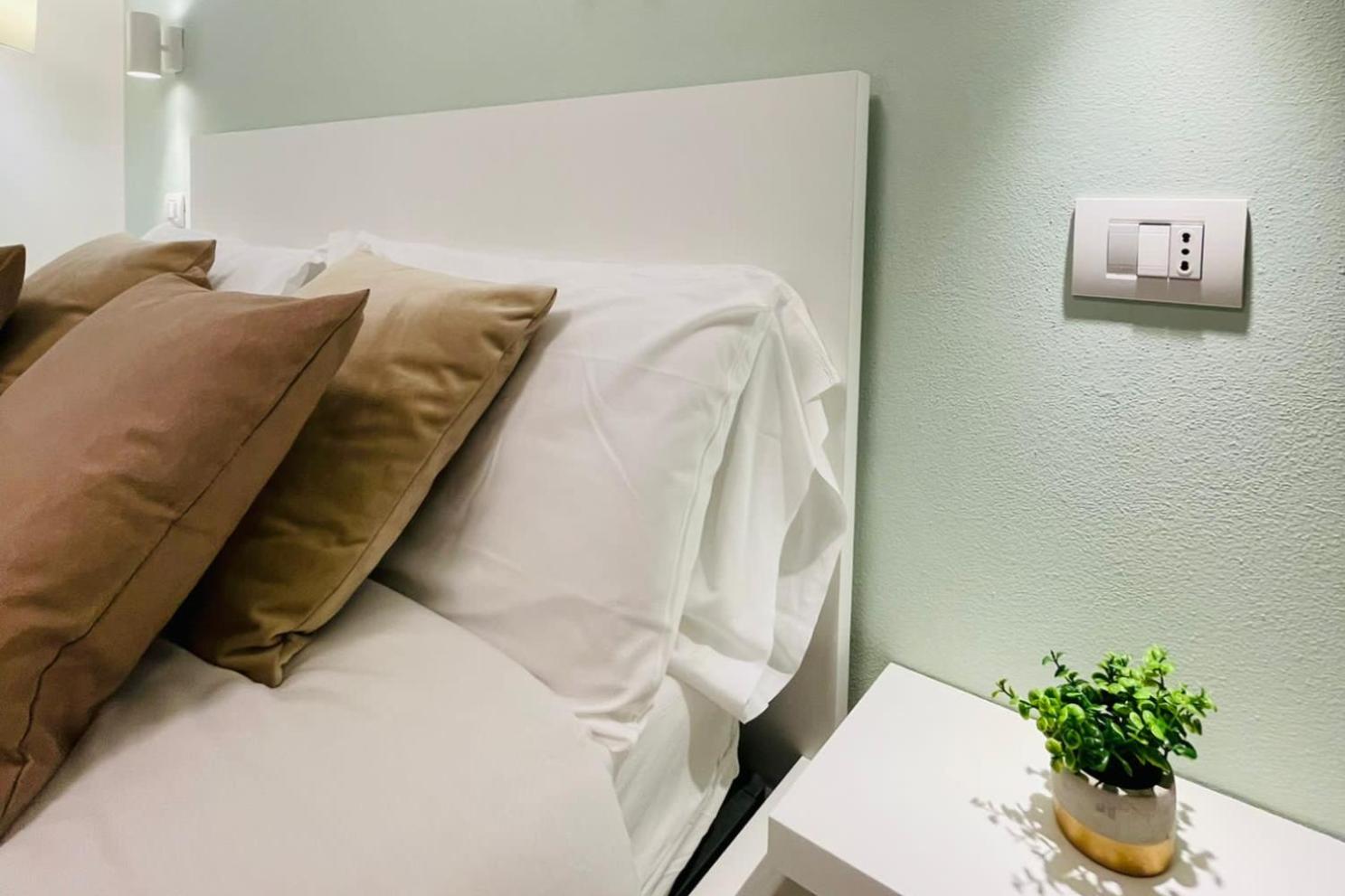 Double Room - Photo 8