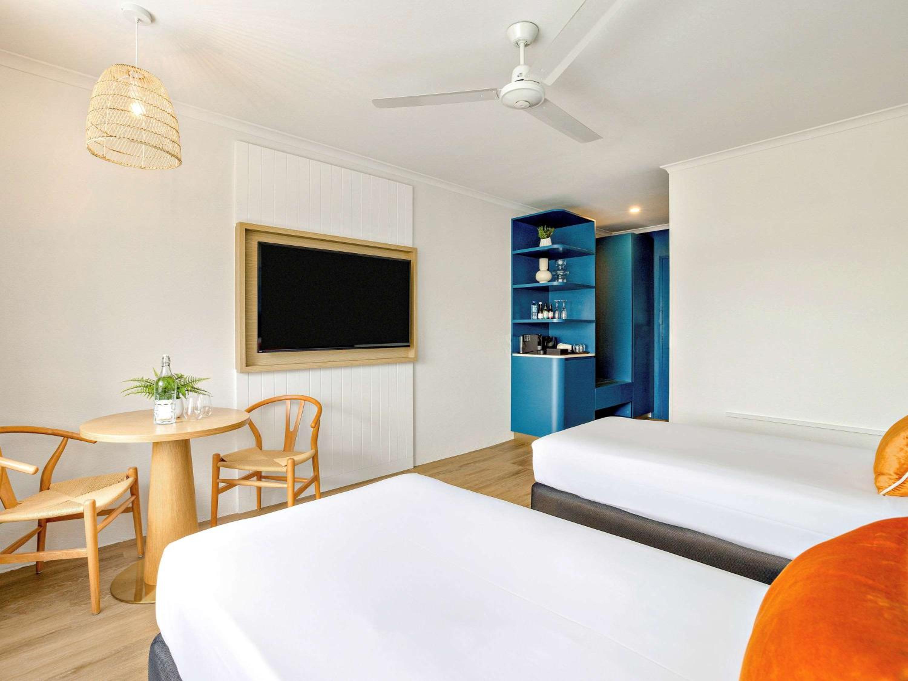 Standard Twin Room with 2 single beds - Photo 3