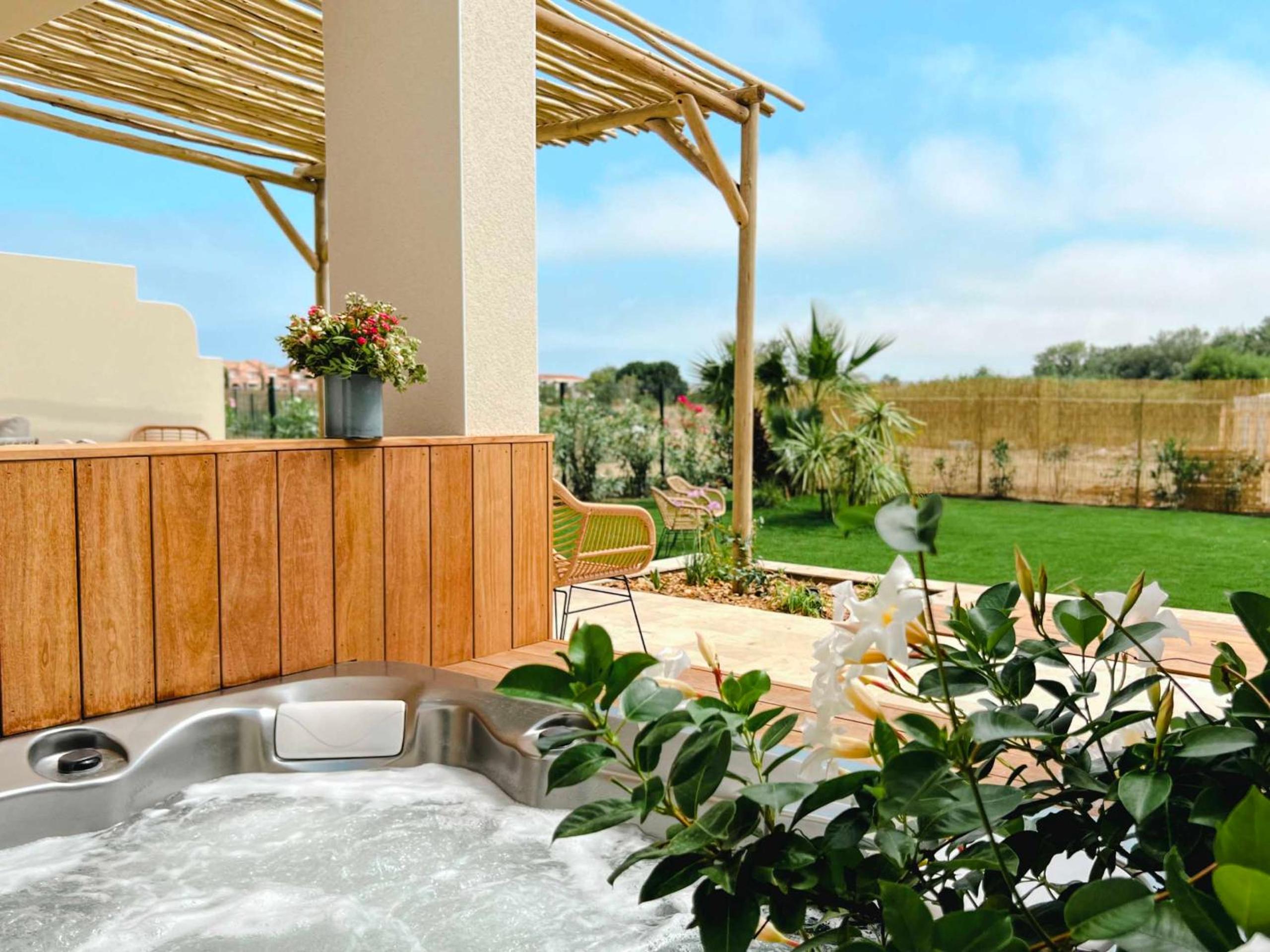 Hébergement La Villa de la Presqu'île avec Jacuzzi Privé et Accès au Centre de Bien-Être