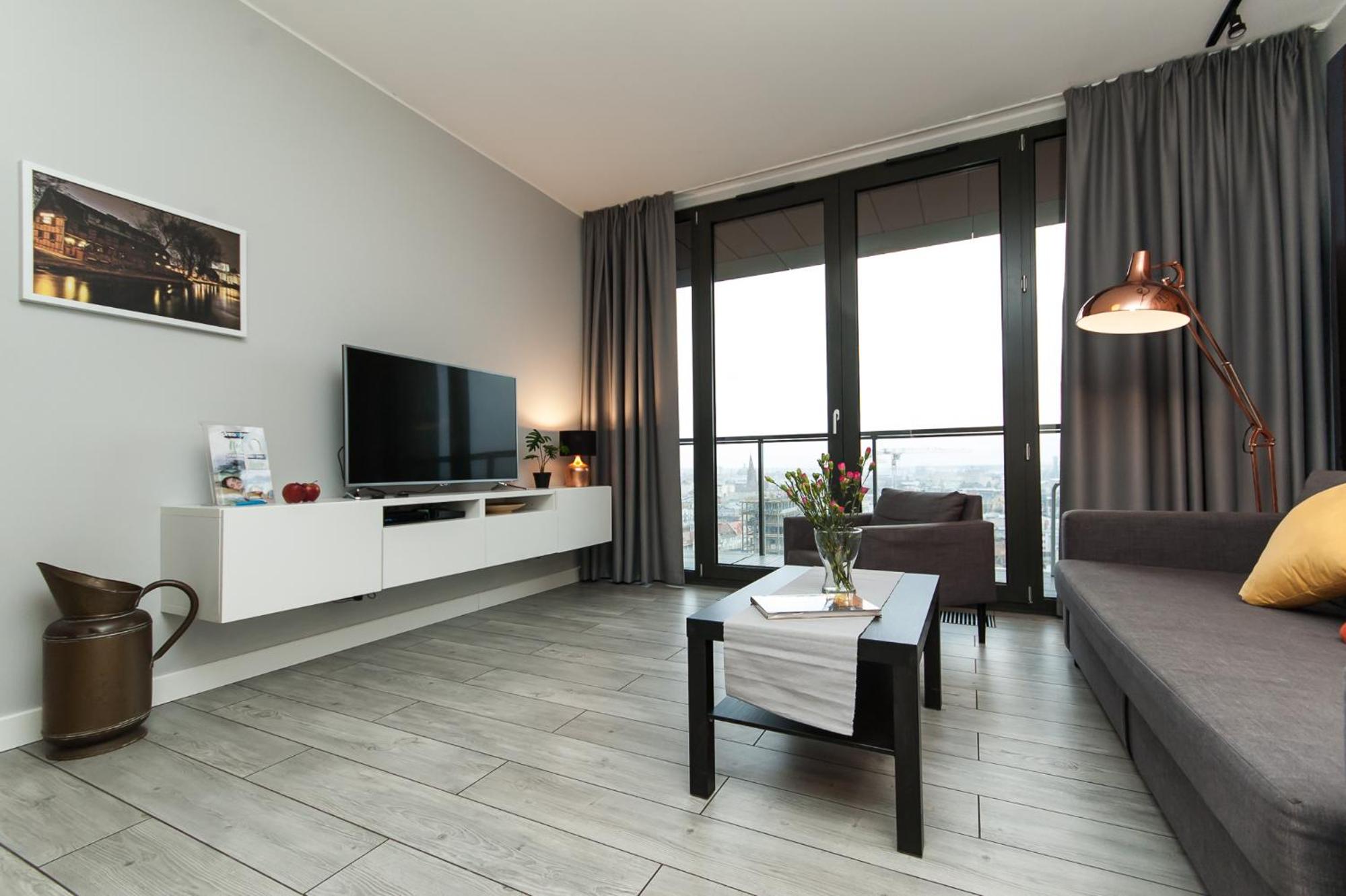 One-Bedroom Apartment photo 2
