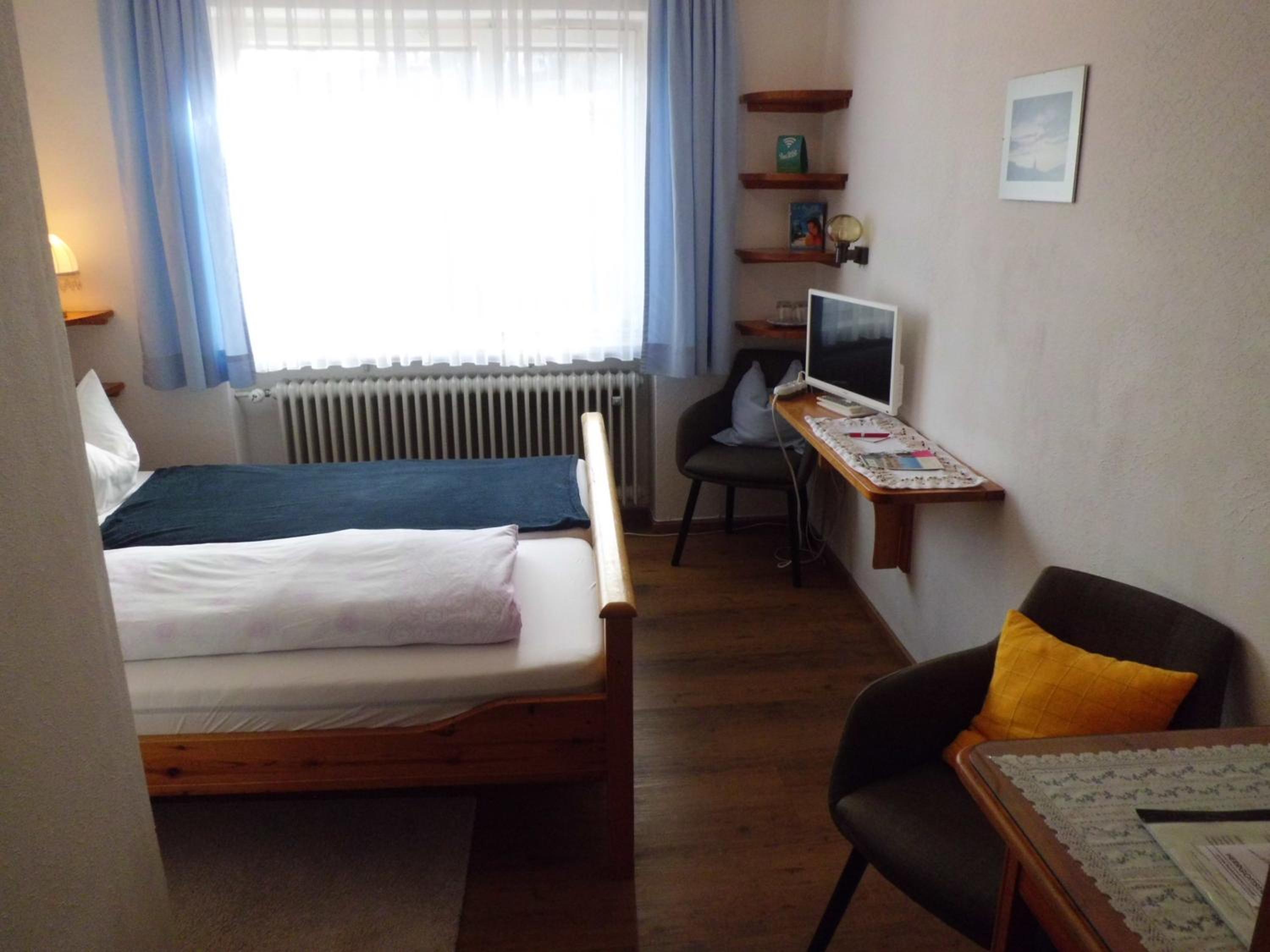Single Room photo 3