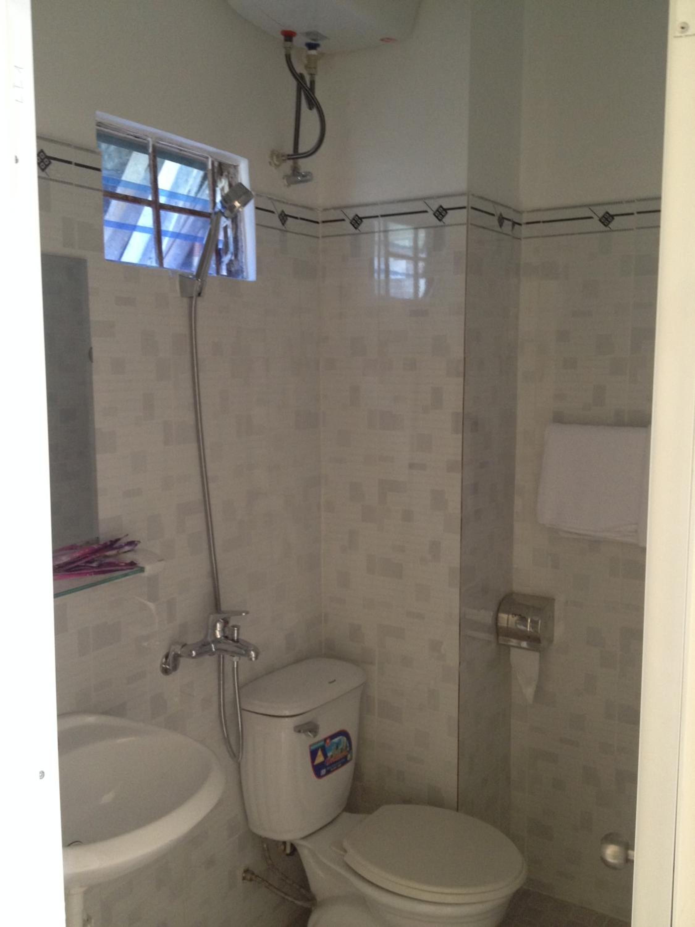 Double Room with Balcony - Photo 3
