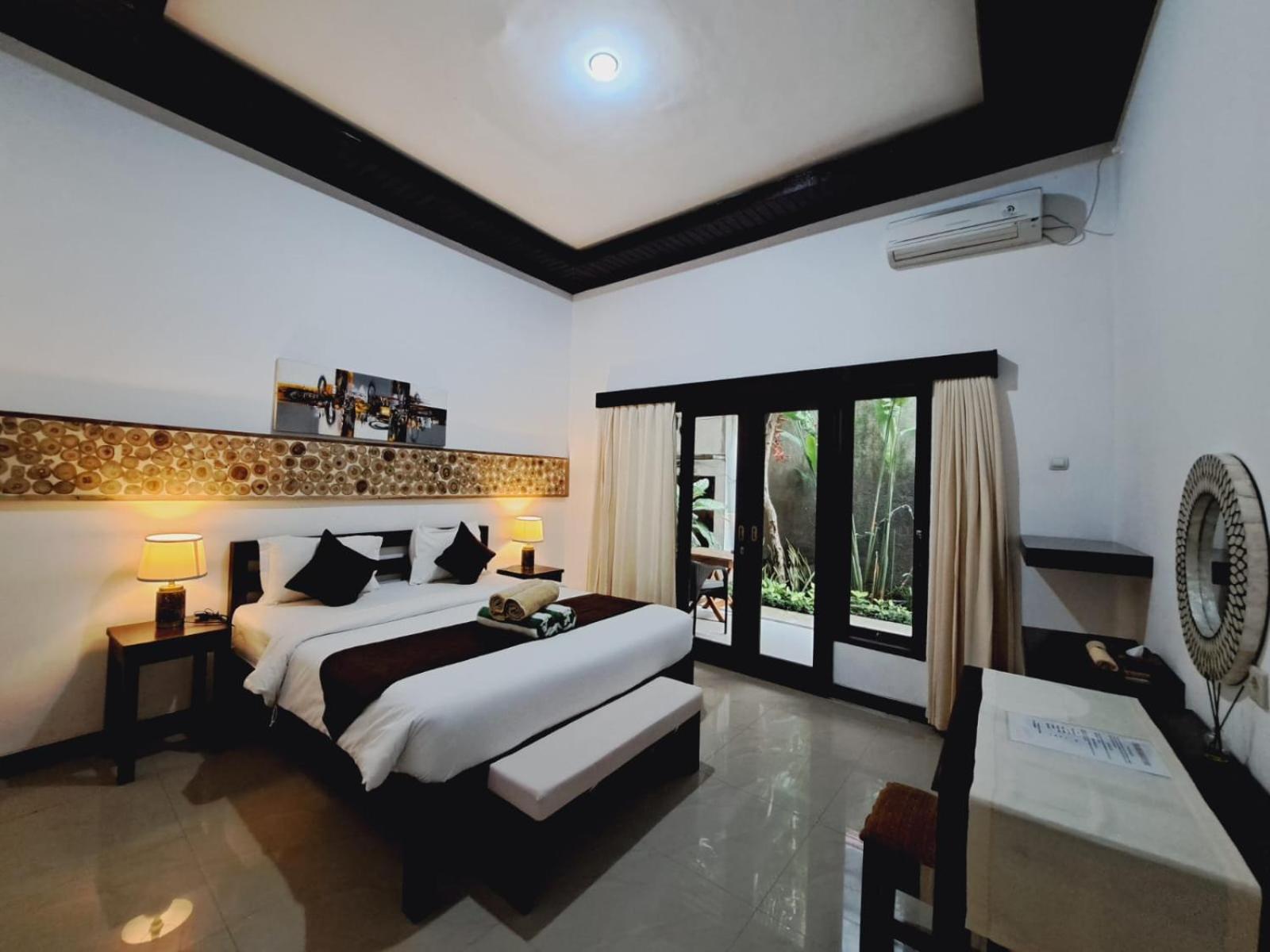 Deluxe Room - Photo 22