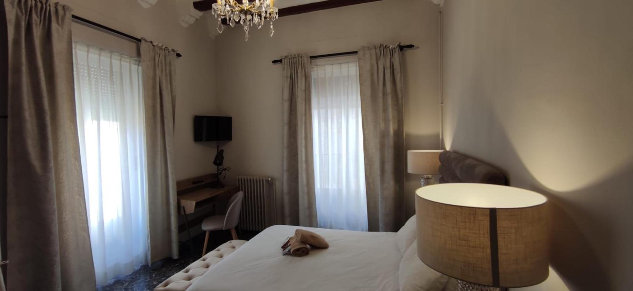 Deluxe Double or Twin Room with Balcony - Photo 2