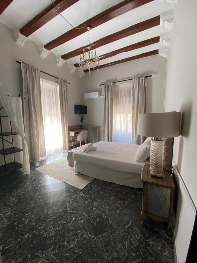 Deluxe Double or Twin Room with Balcony - Photo 1