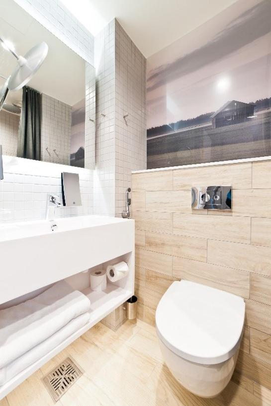 Standard Twin Room - Photo 3
