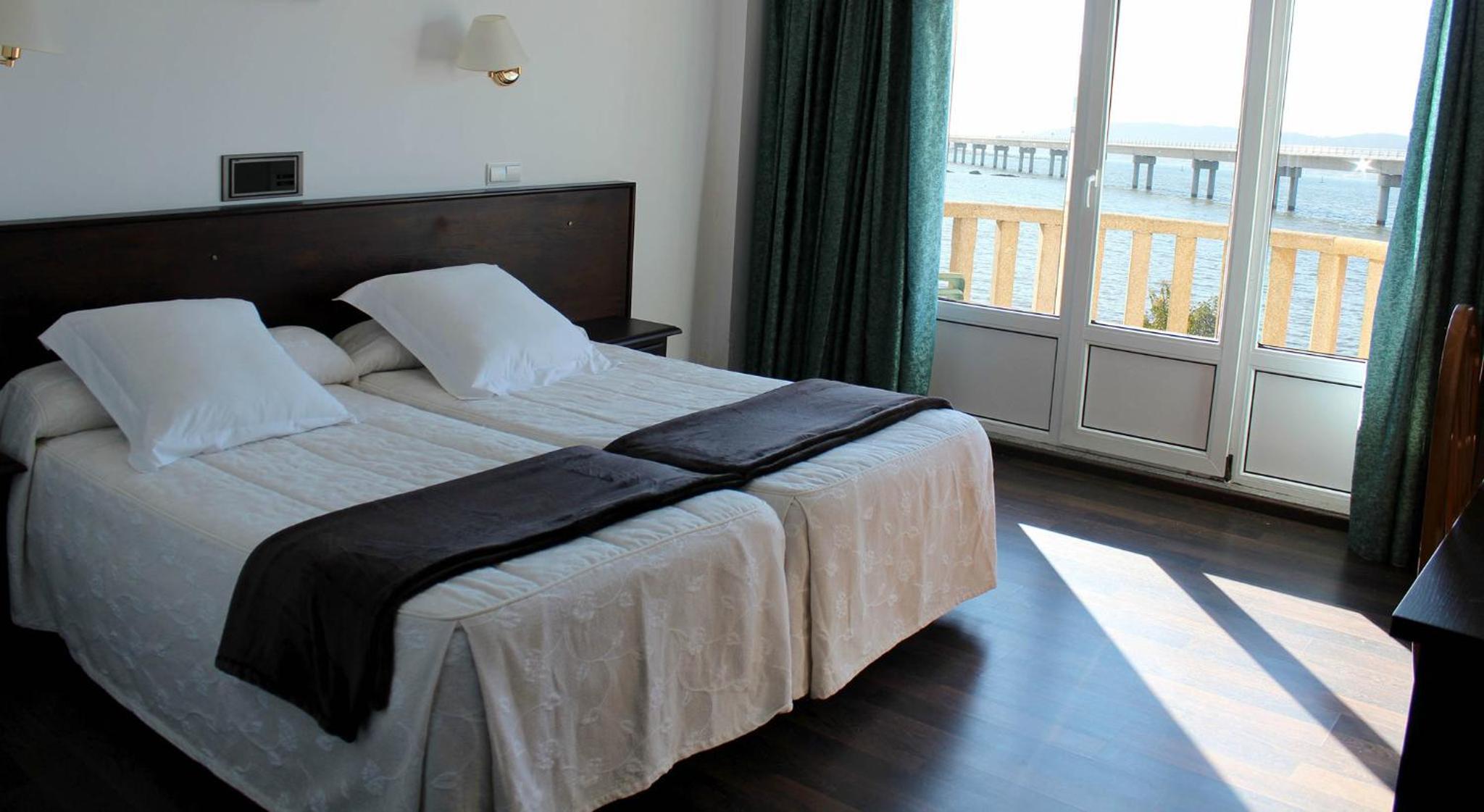 Habitación doble (2 adultos + 1 niño)