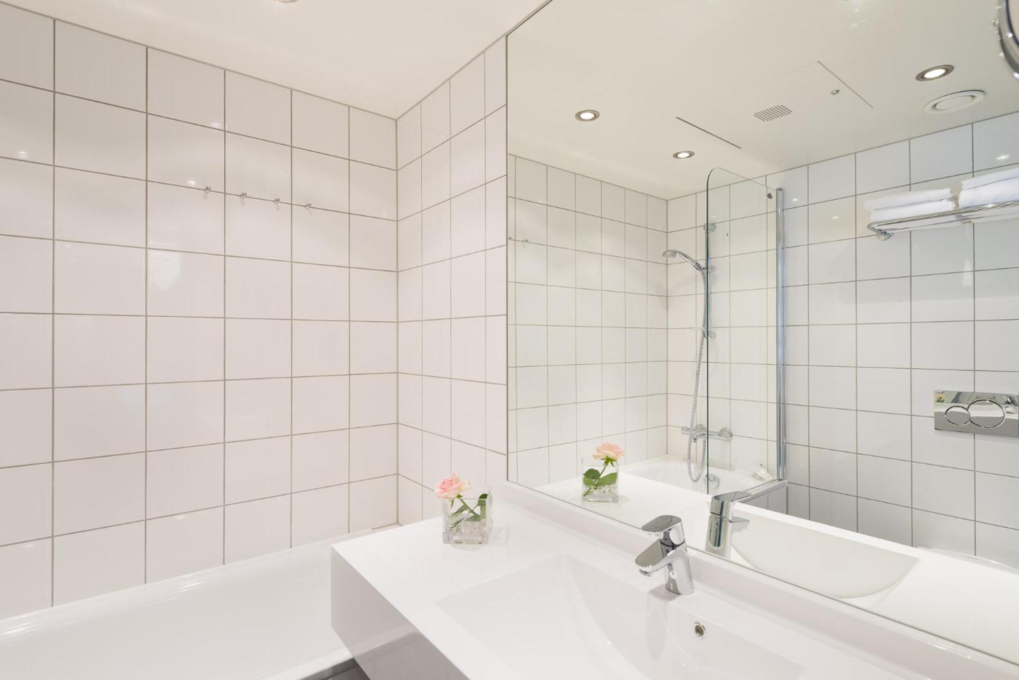 Deluxe Double or Twin Room with River View photo 3