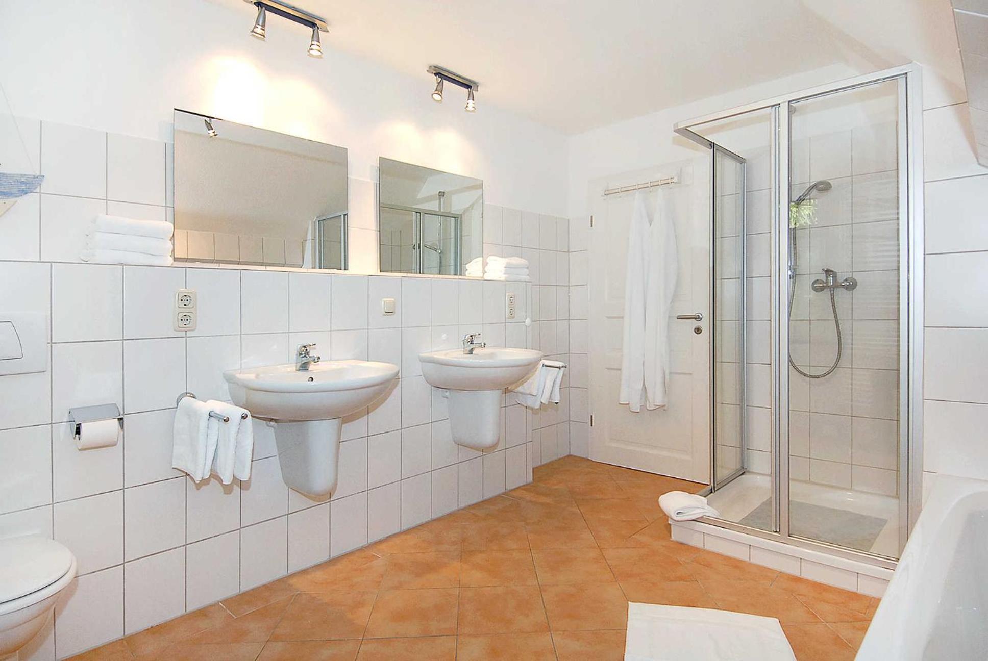 Three-Bedroom House photo 2