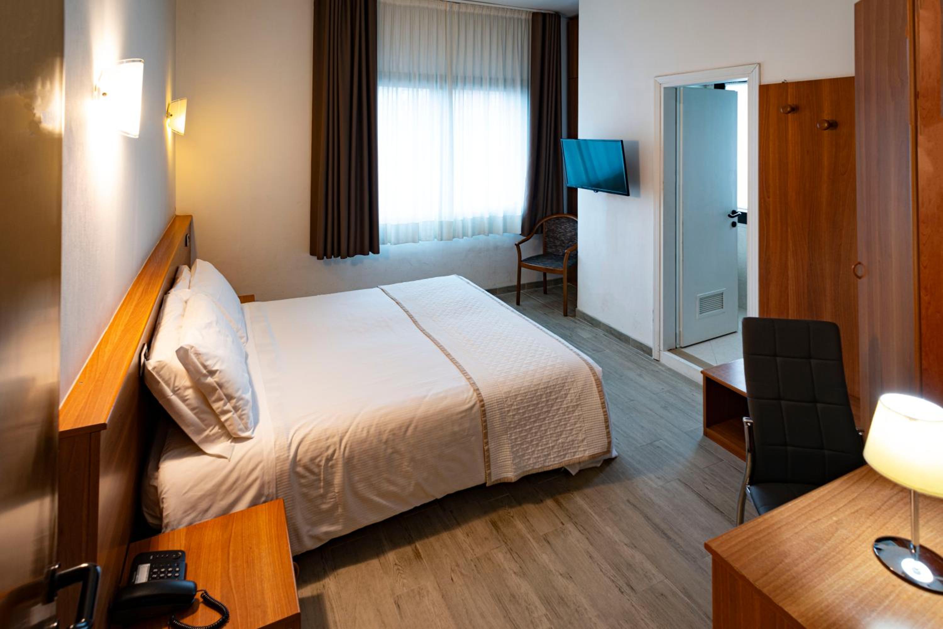 Double or Twin  Room photo 2