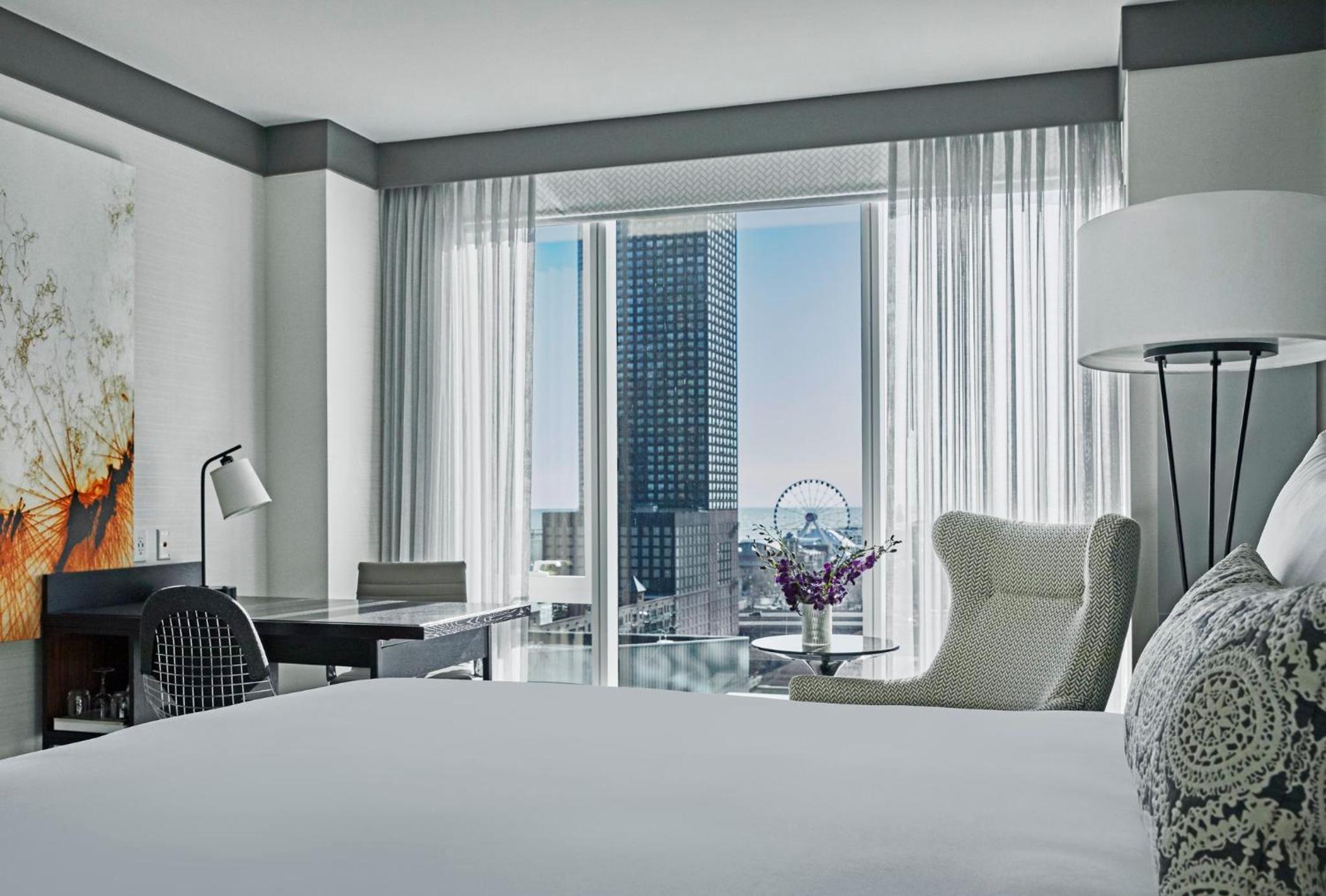 Premium King Room with One King Bed (Non Smoking)