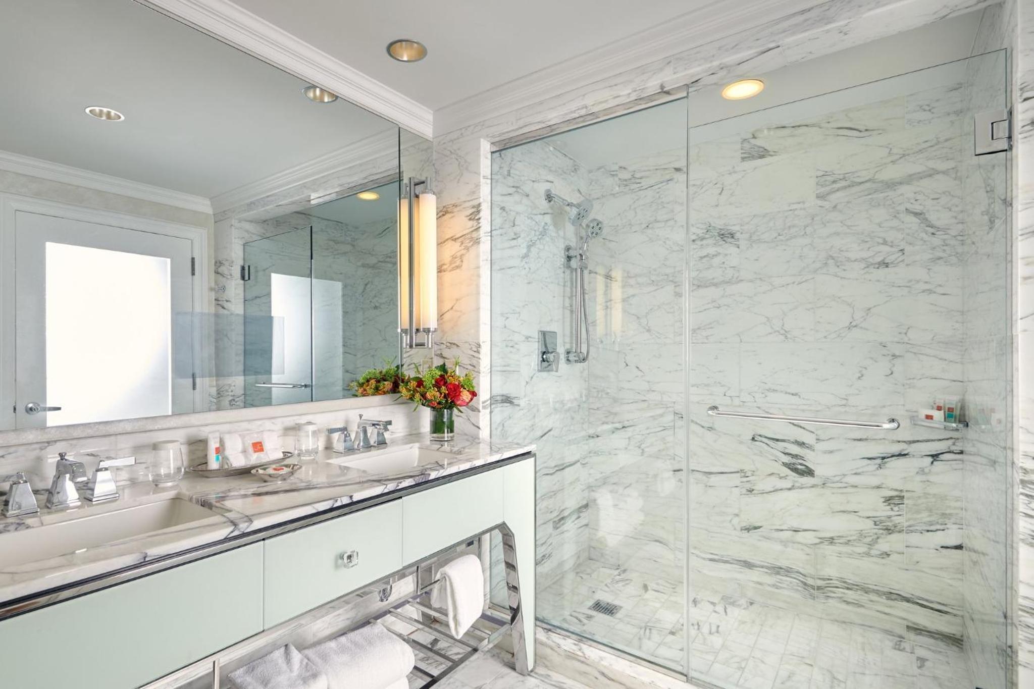 Grand Executive Suite thumbnail 6