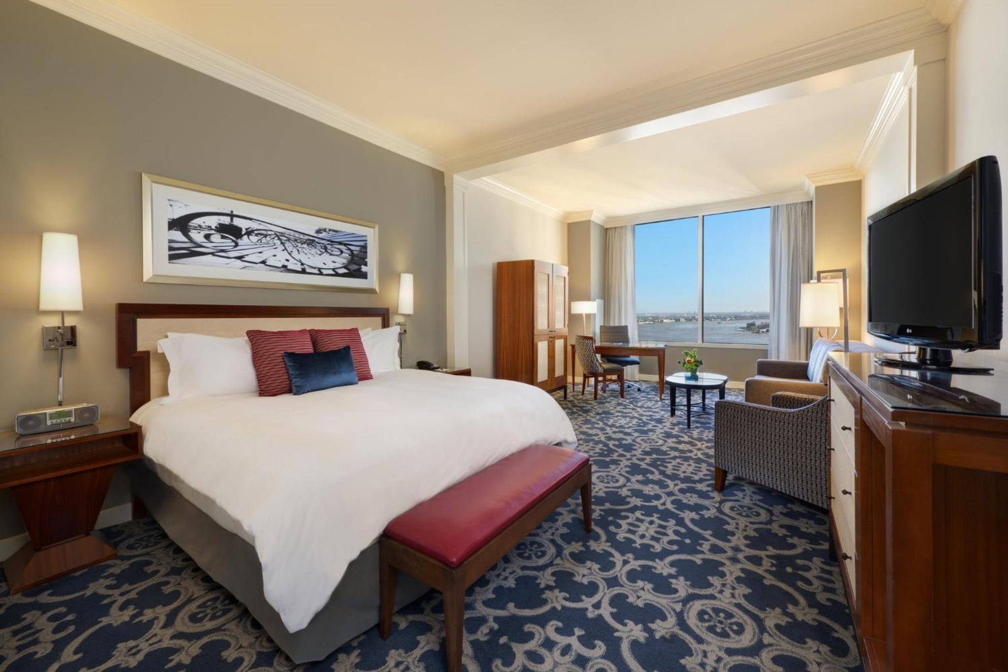 Grand River View Junior Suite King - Photo 1