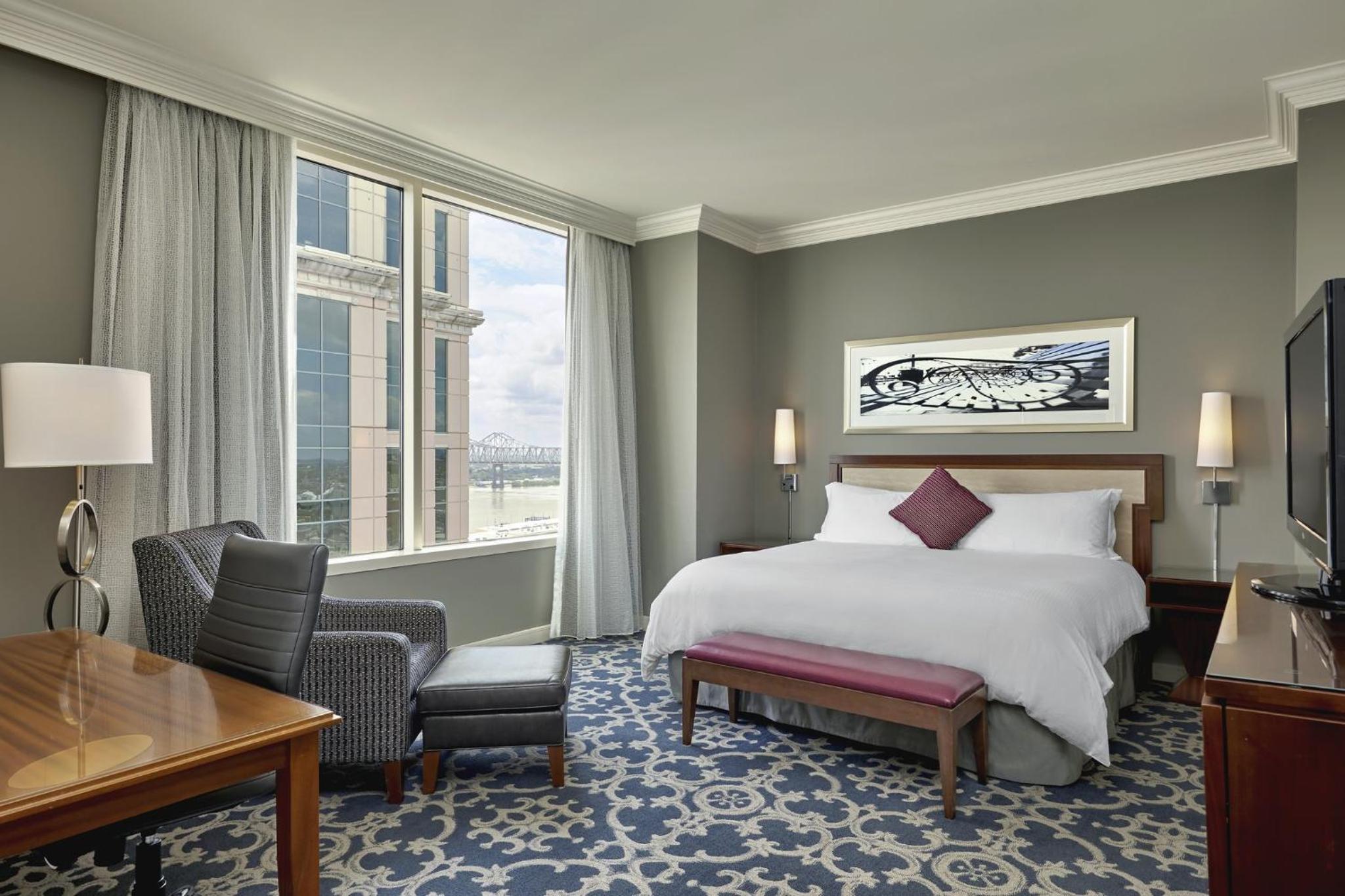 Luxury King Room with River View - Photo 1