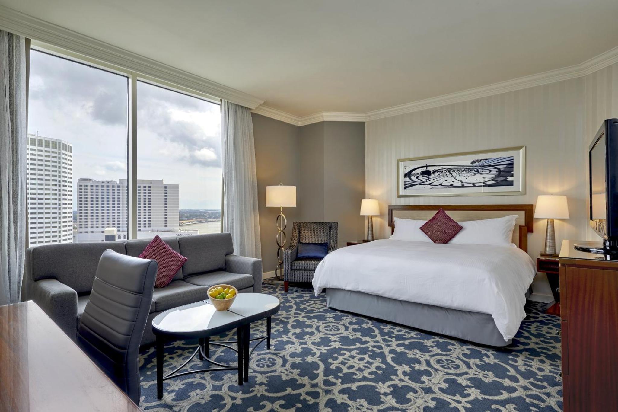 Premium River View King Hearing Accessible - Photo 1