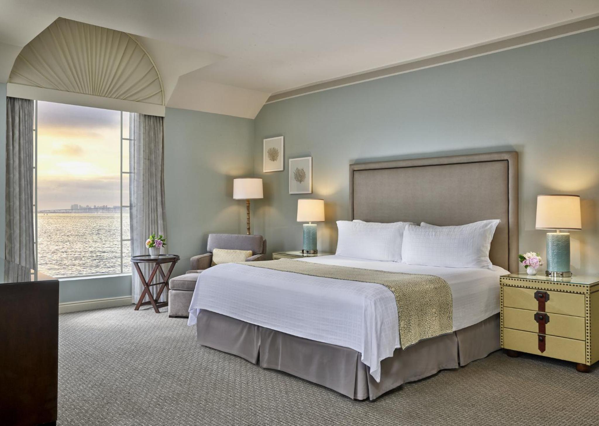 King Suite with Sea View