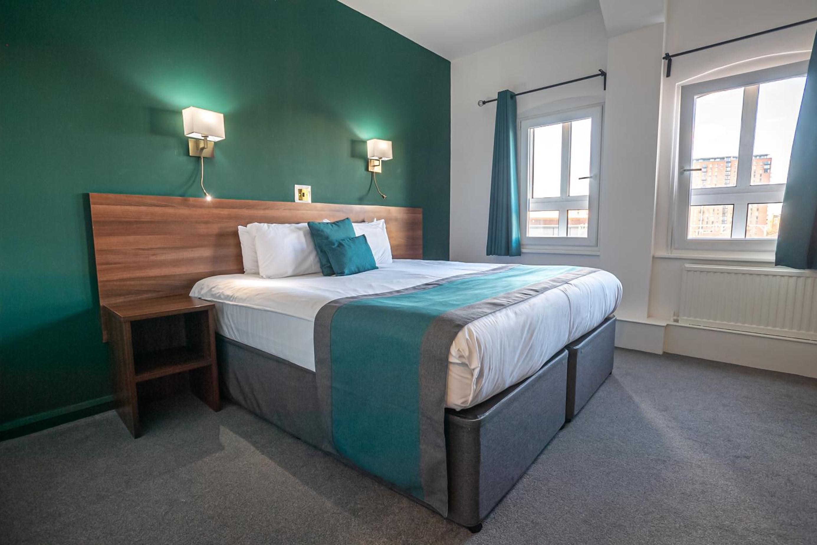 Double Room - Photo 5