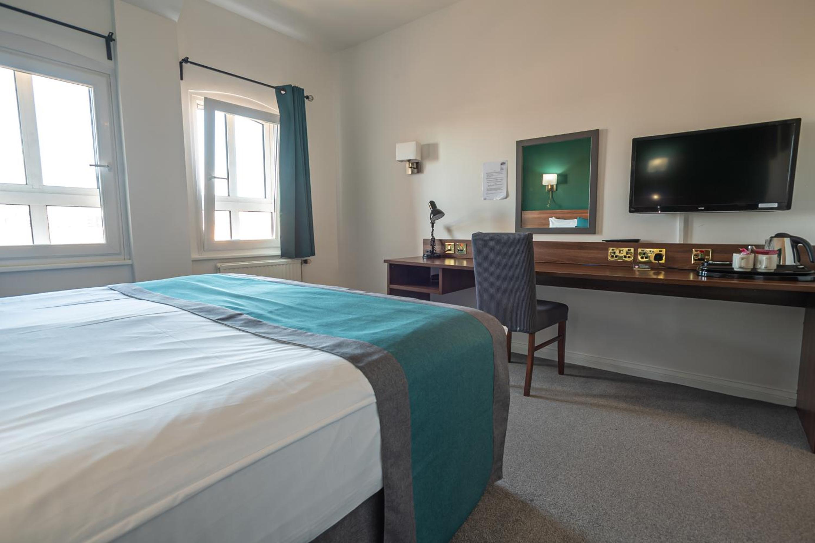 Double Room - Photo 11