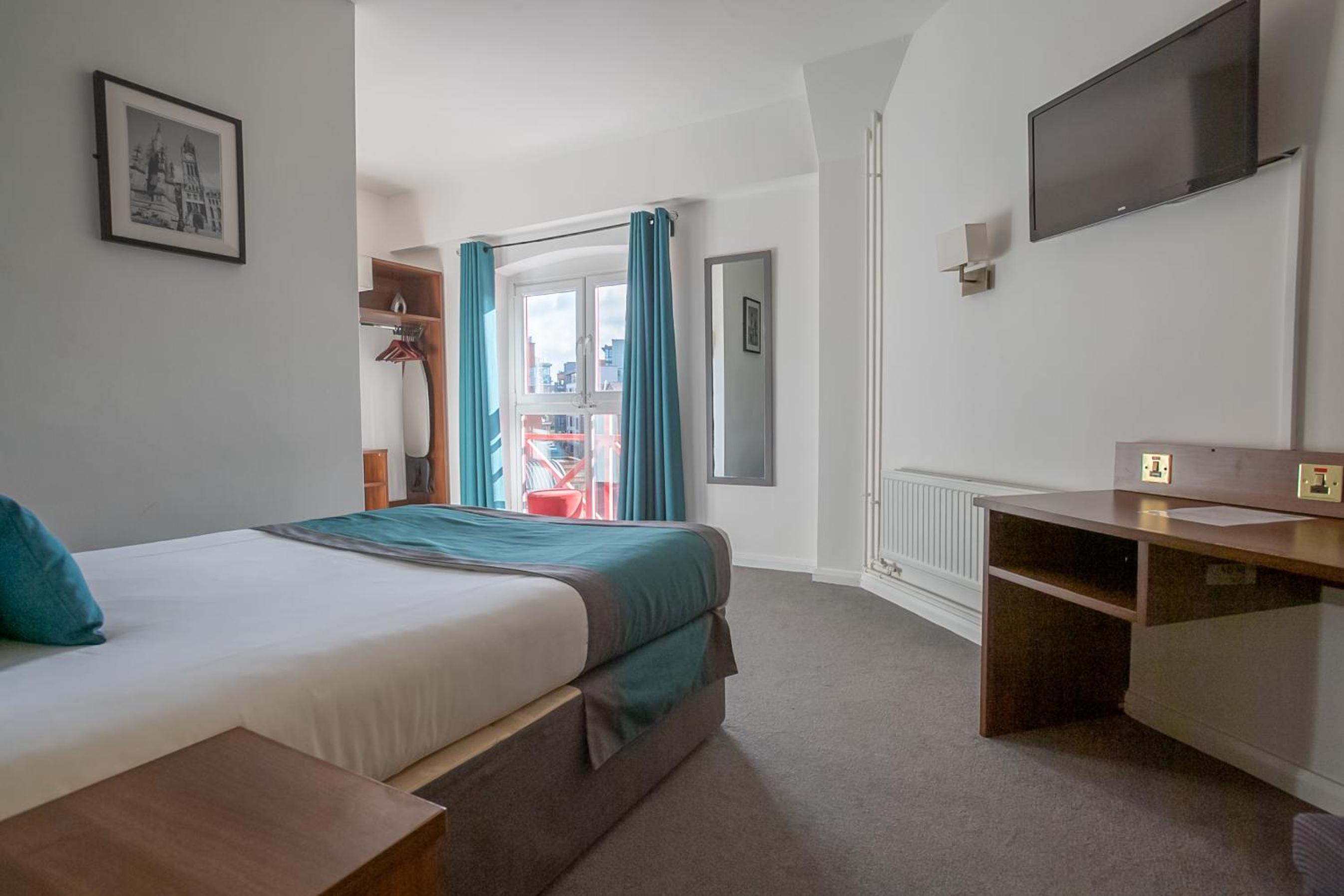 Double Room - Photo 9