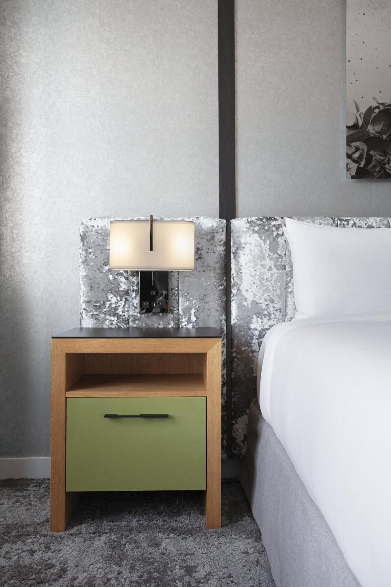 Luxury King Room - Photo 2
