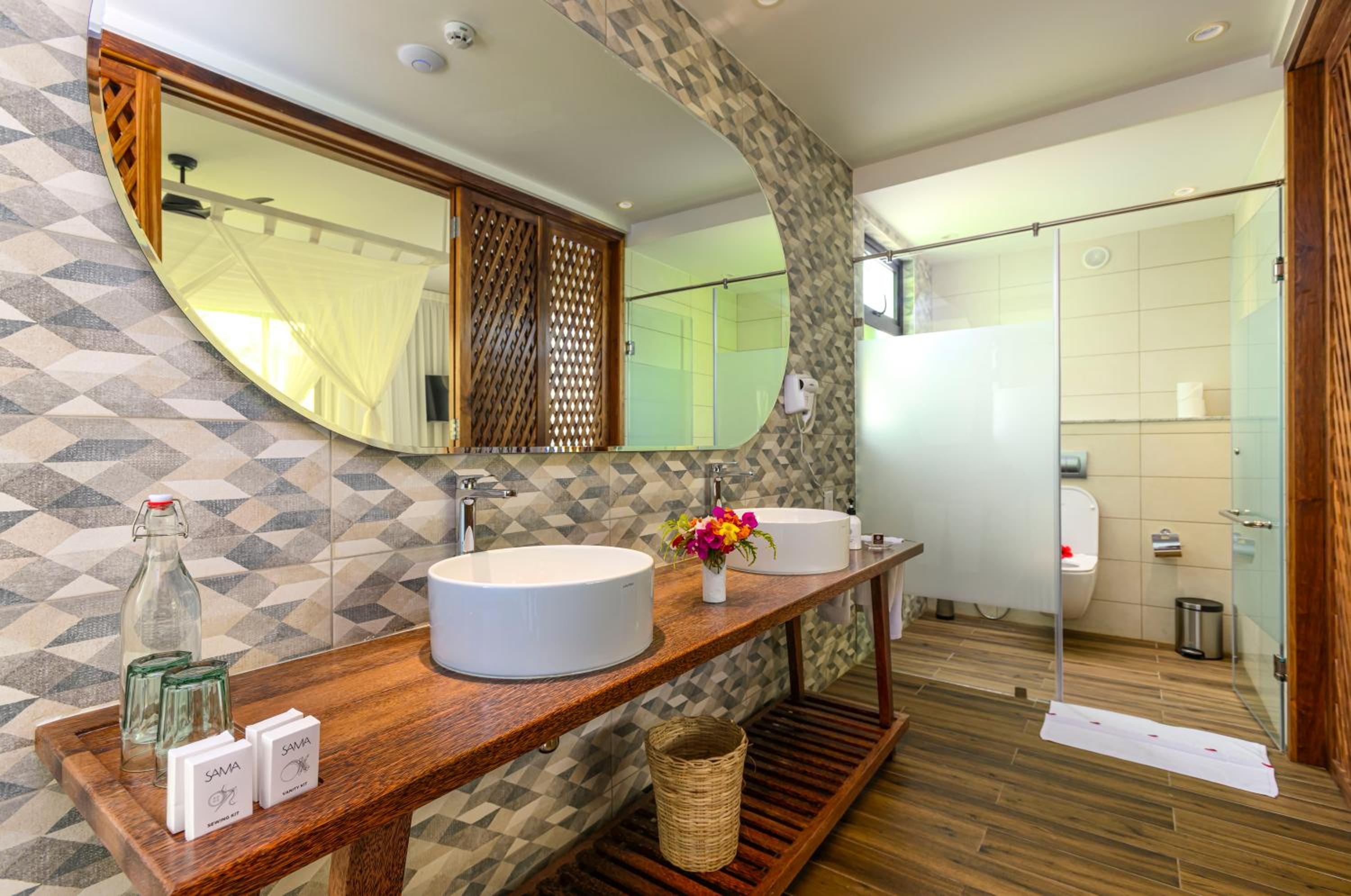 Deluxe Family Room - Photo 8