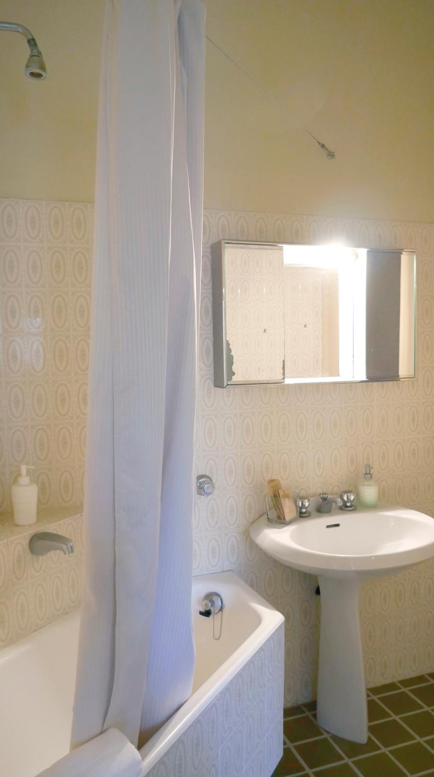Deluxe Triple Room photo 2