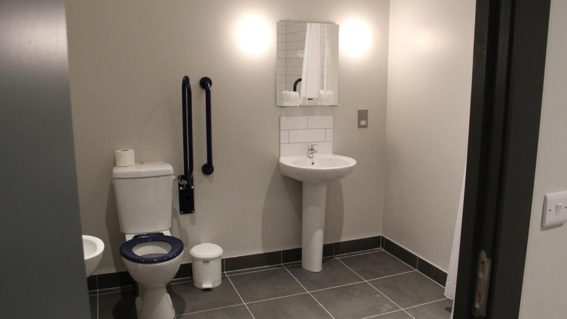 Double Room - Disability Access photo 2