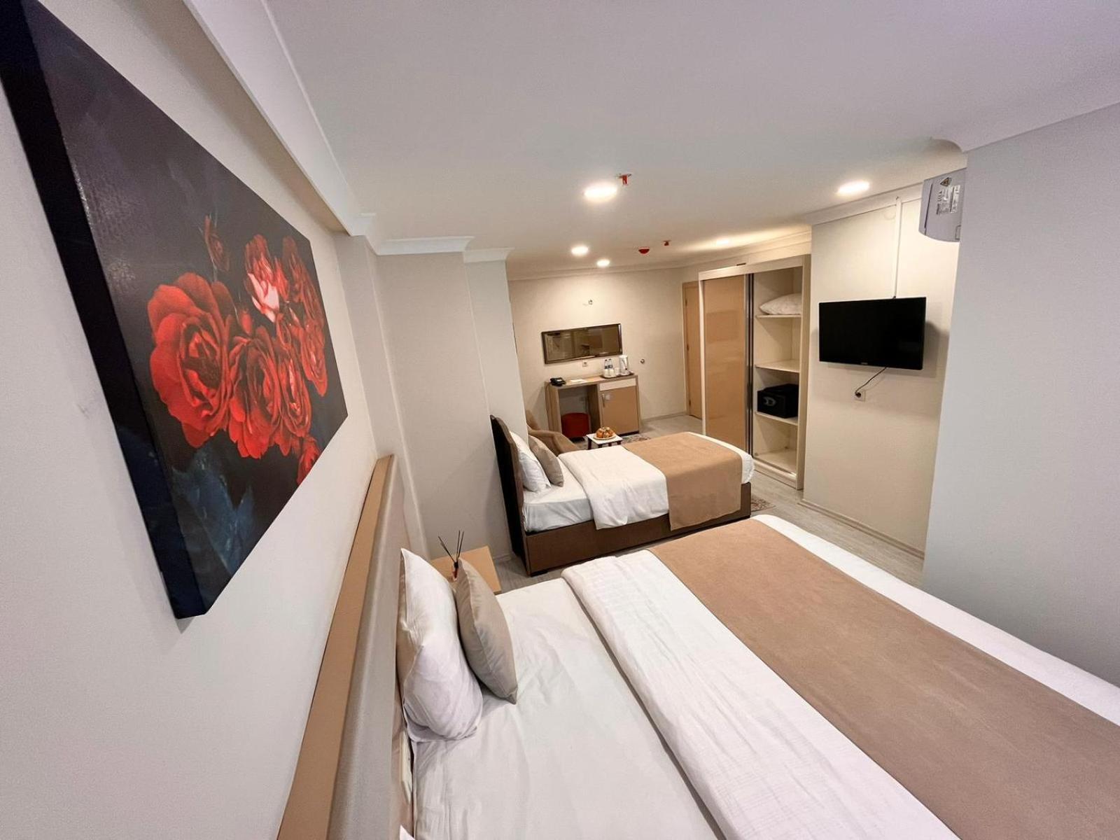 Economy Triple Room - Photo 2