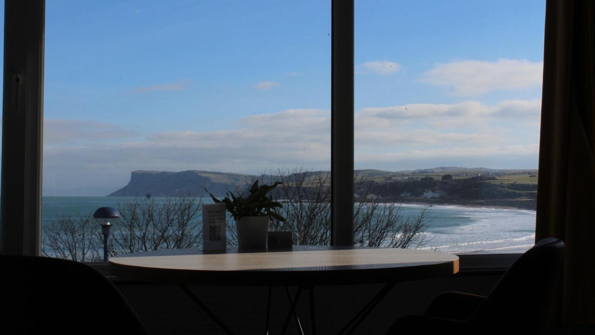 Superior Double or Twin Room with Sea View photo 3